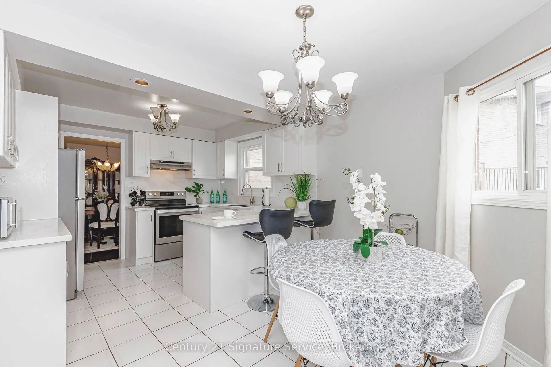 22 Merganser Crescent