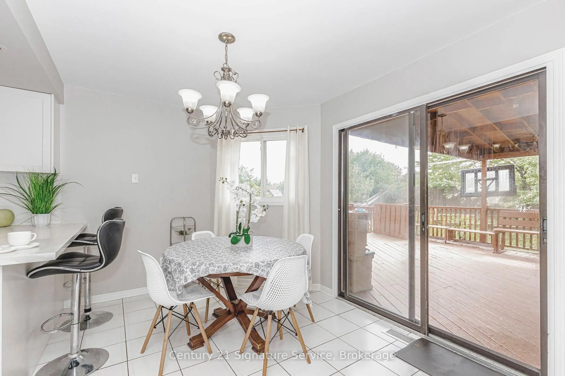 22 Merganser Crescent