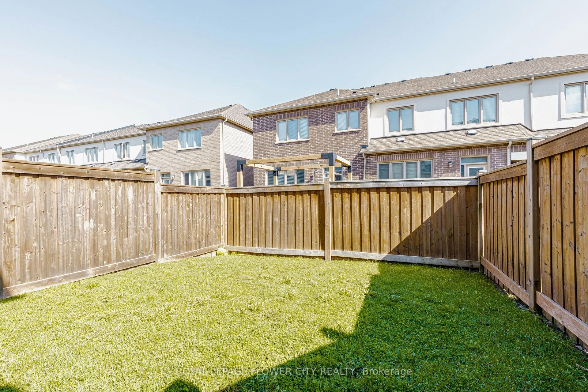 462 Sheaffe Place