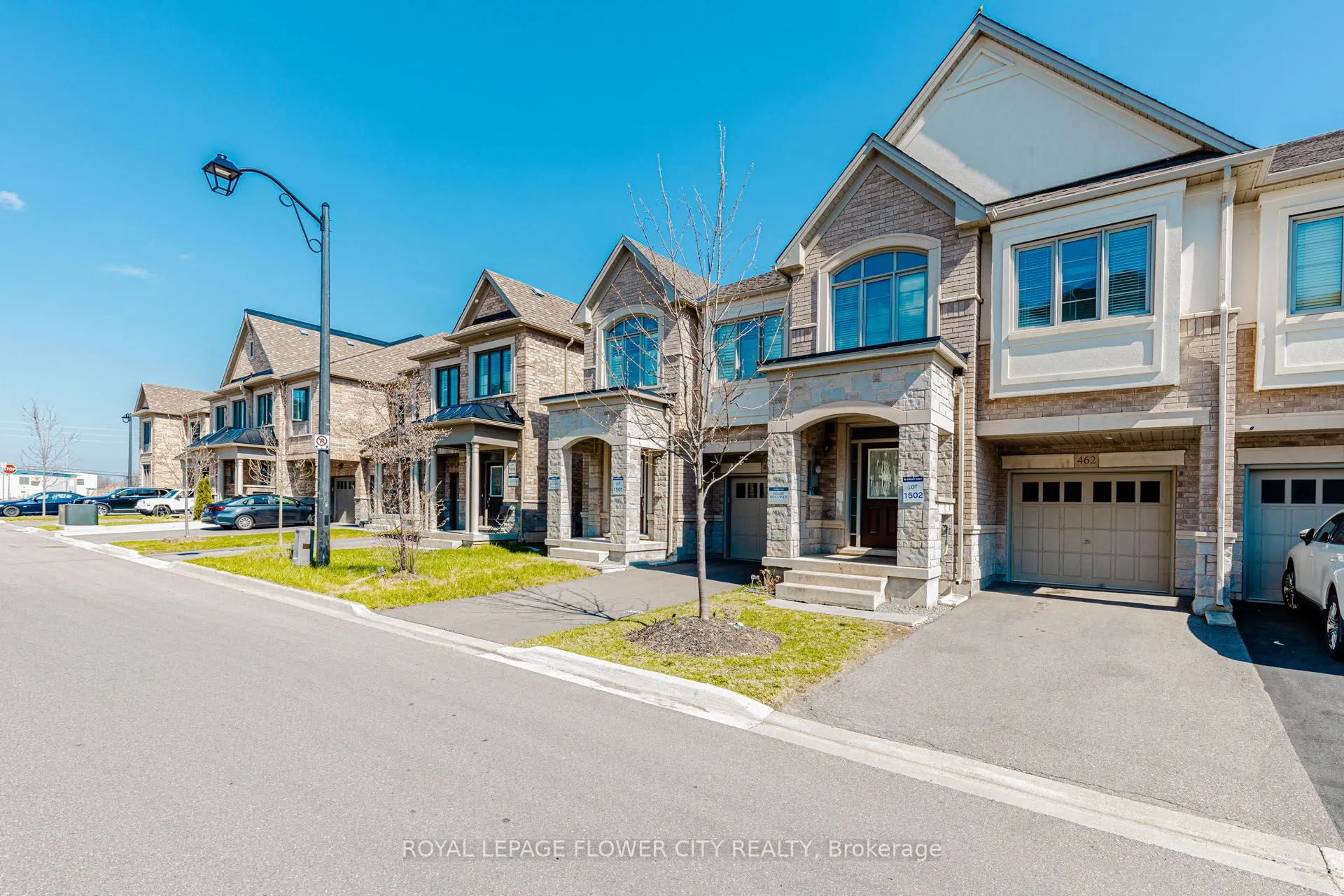 462 Sheaffe Place
