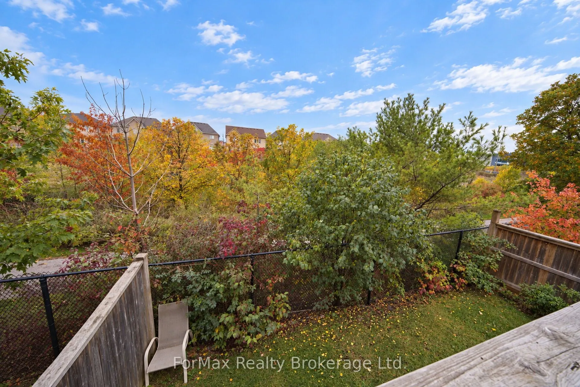 118 Naperton Drive