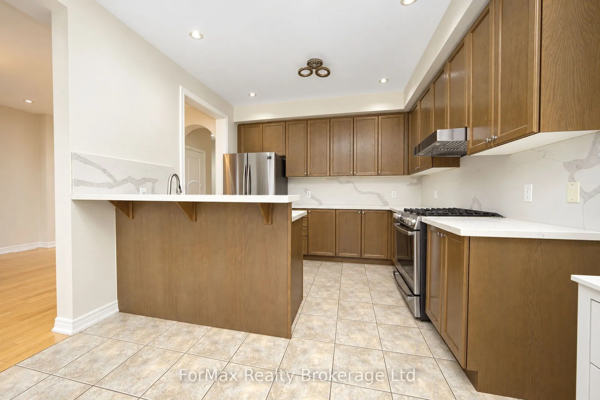 118 Naperton Drive
