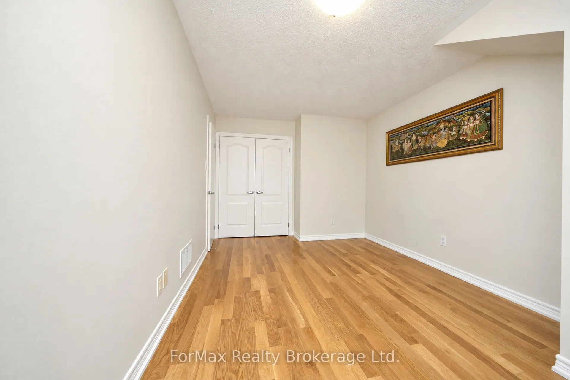 118 Naperton Drive