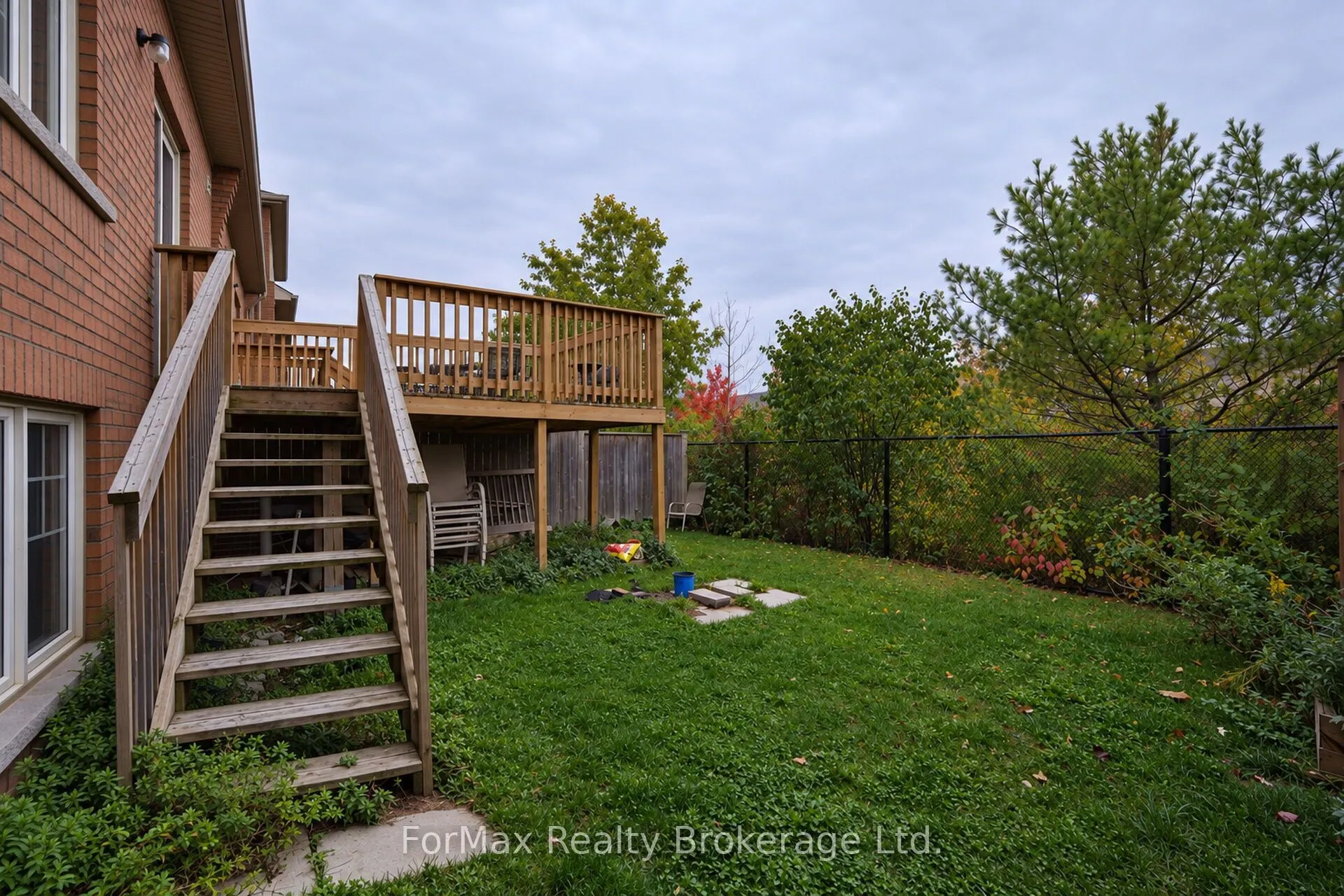 118 Naperton Drive