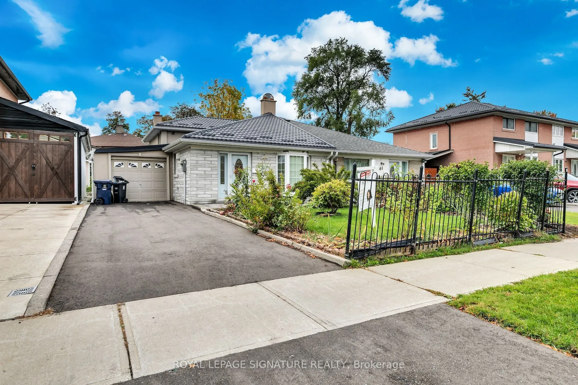 42 Lightwood Drive