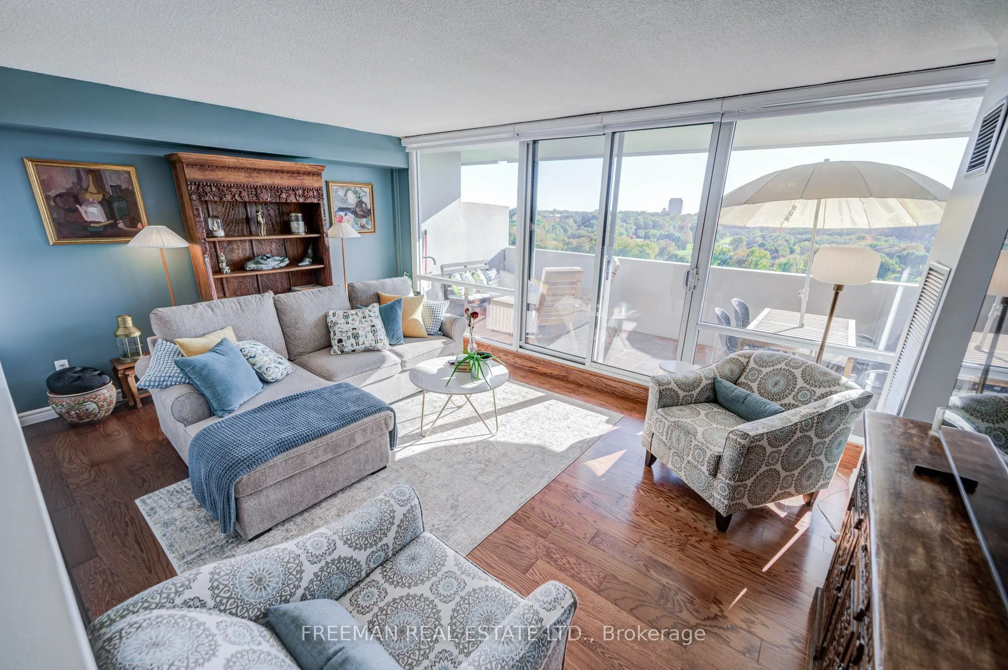 240 Scarlett Road #1612