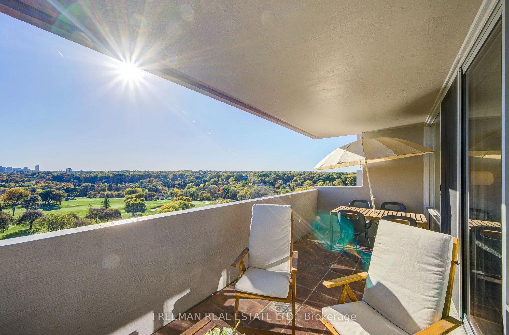 240 Scarlett Road #1612
