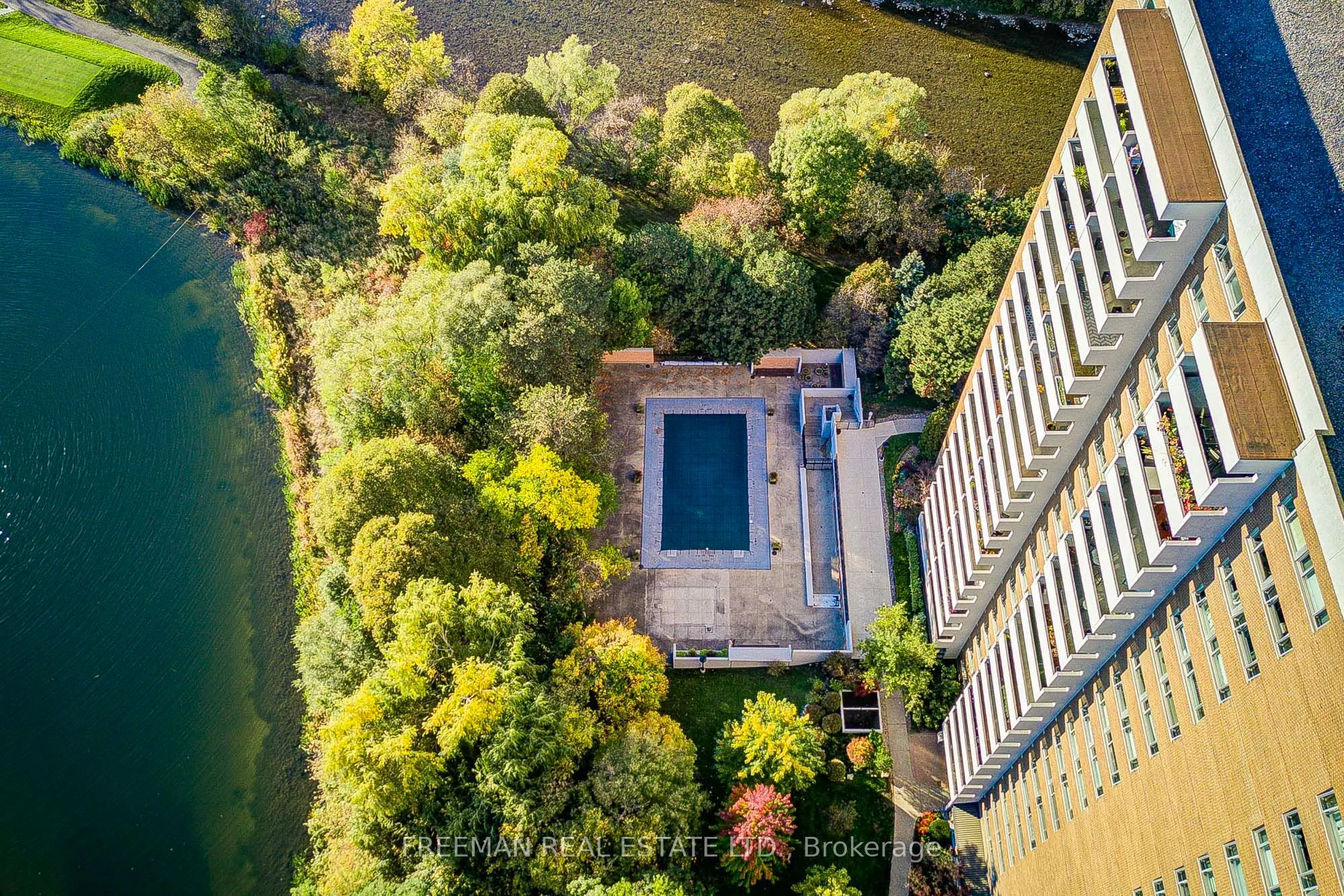 240 Scarlett Road #1612