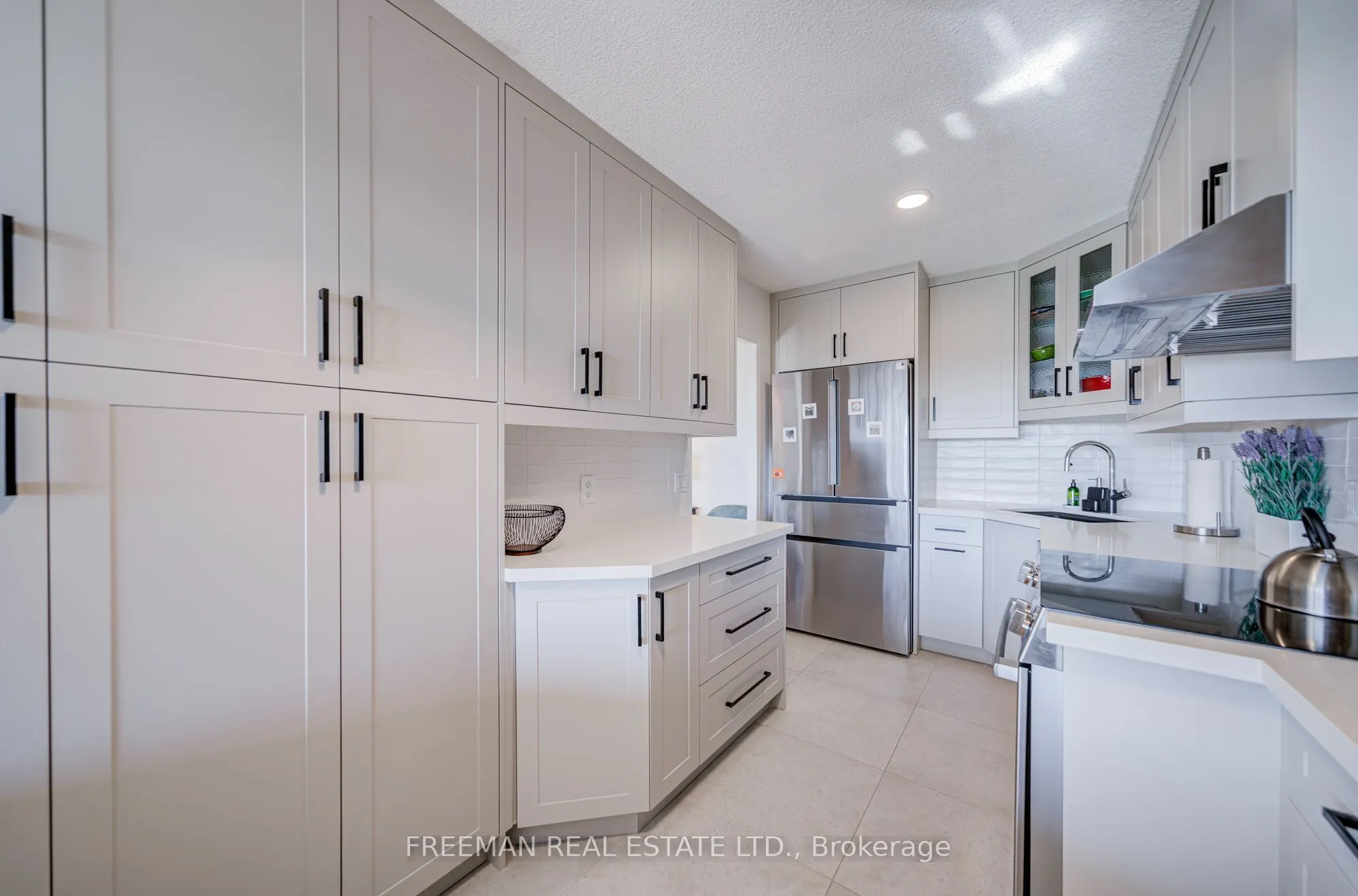 240 Scarlett Road #1612