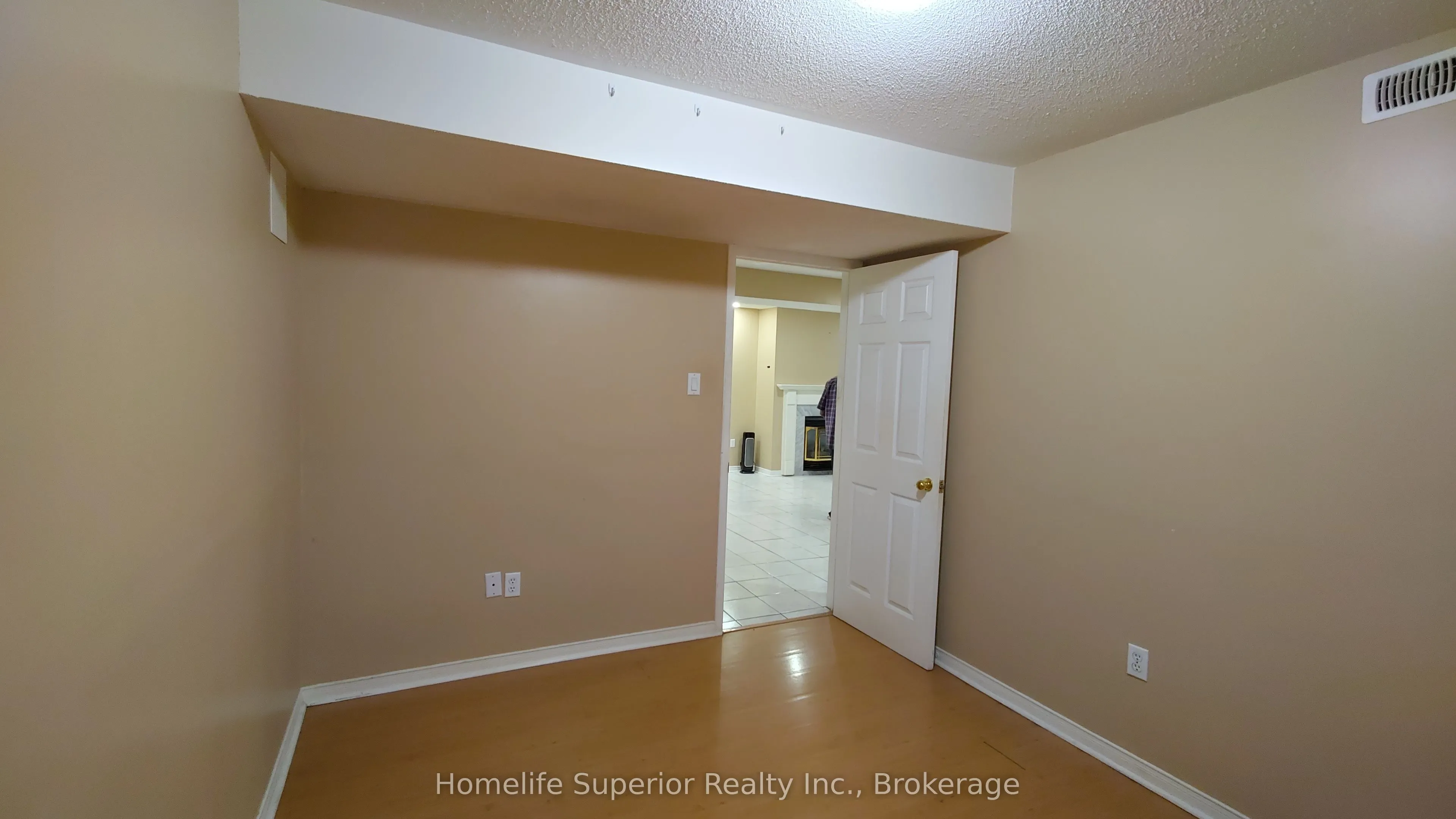 17 Summerfield Crescent