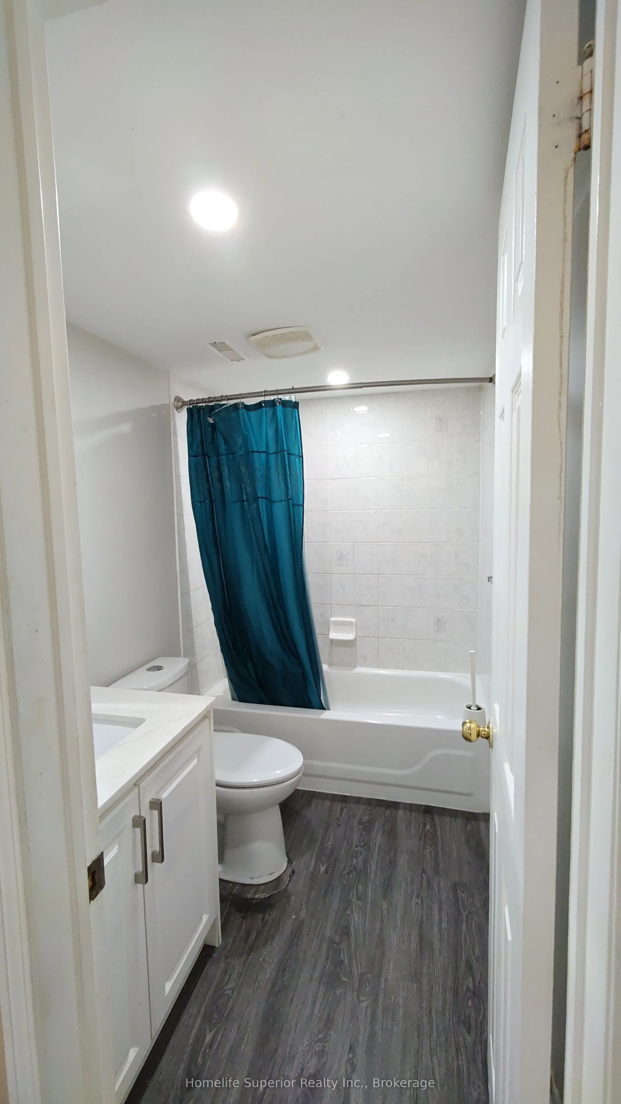 17 Summerfield Crescent