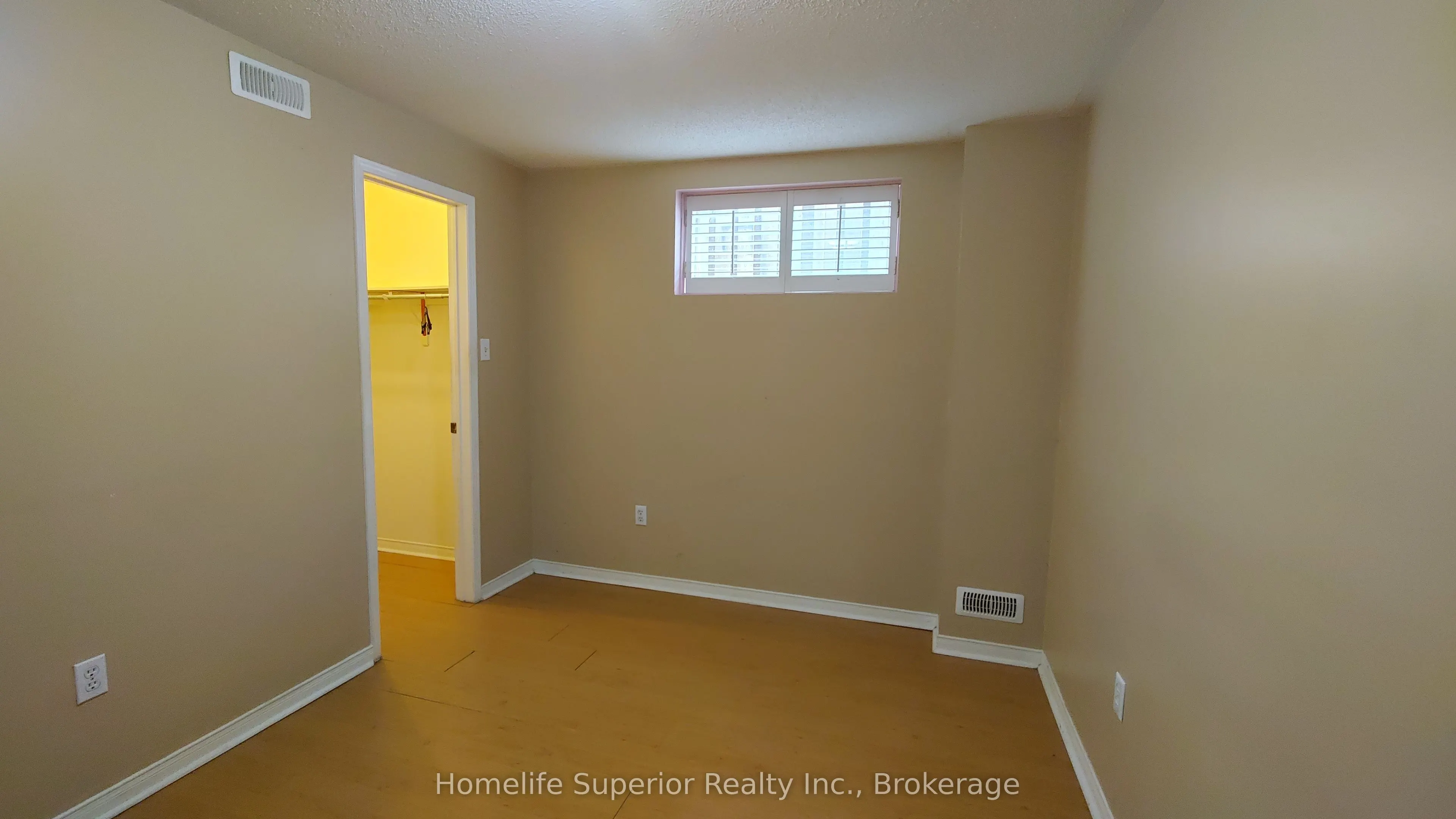 17 Summerfield Crescent