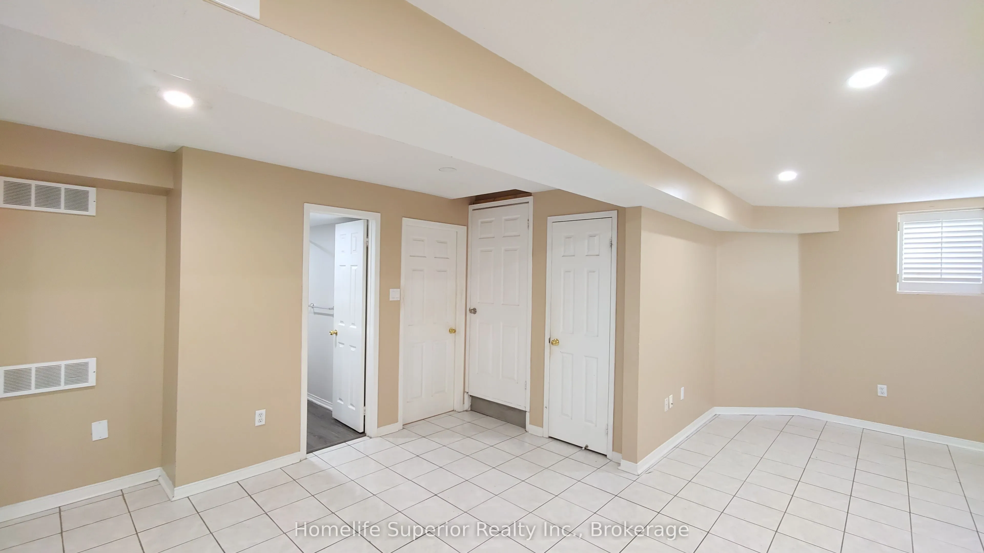 17 Summerfield Crescent