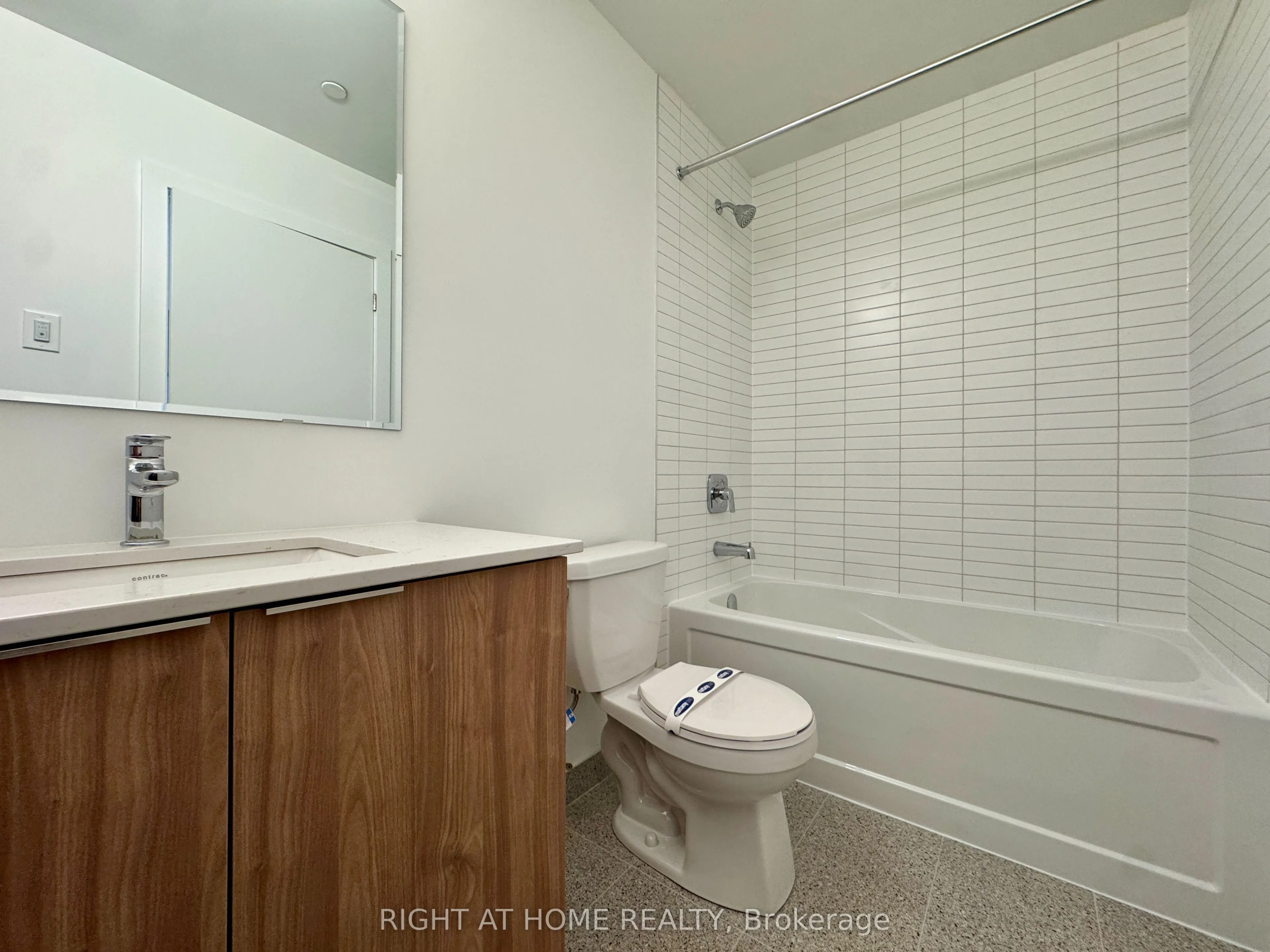 3008 William Cutmore Boulevard #718