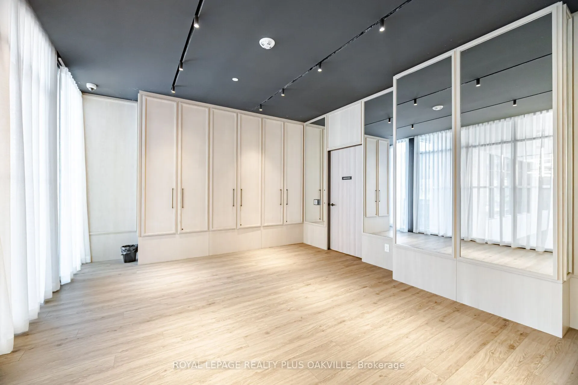 3079 Trafalgar Road #1509