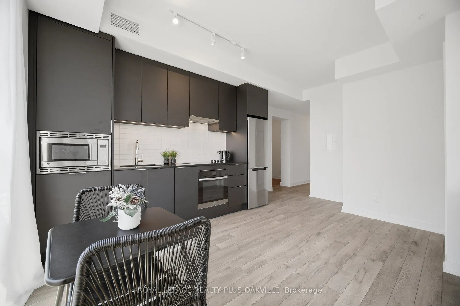 3079 Trafalgar Road #1509