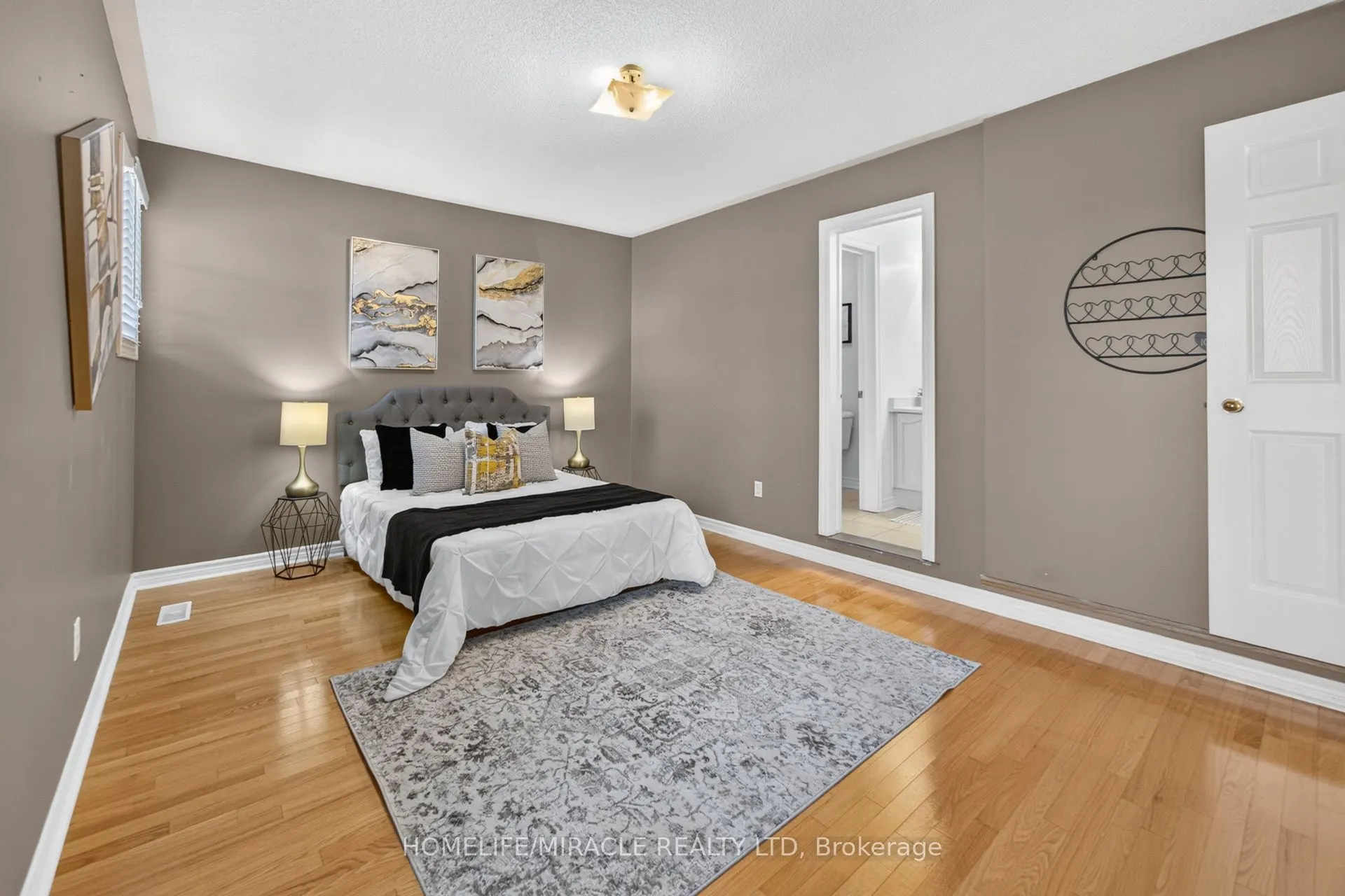 58 Sir Jacobs Crescent
