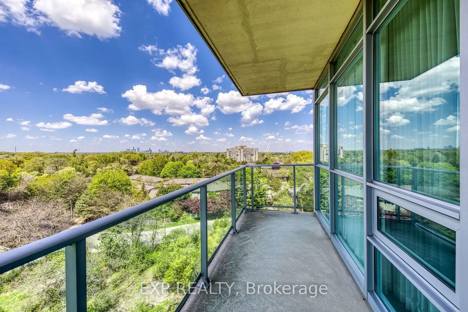 1055 Southdown Road #905