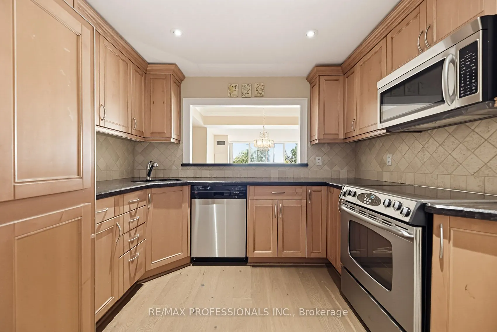 1271 Walden Circle #304