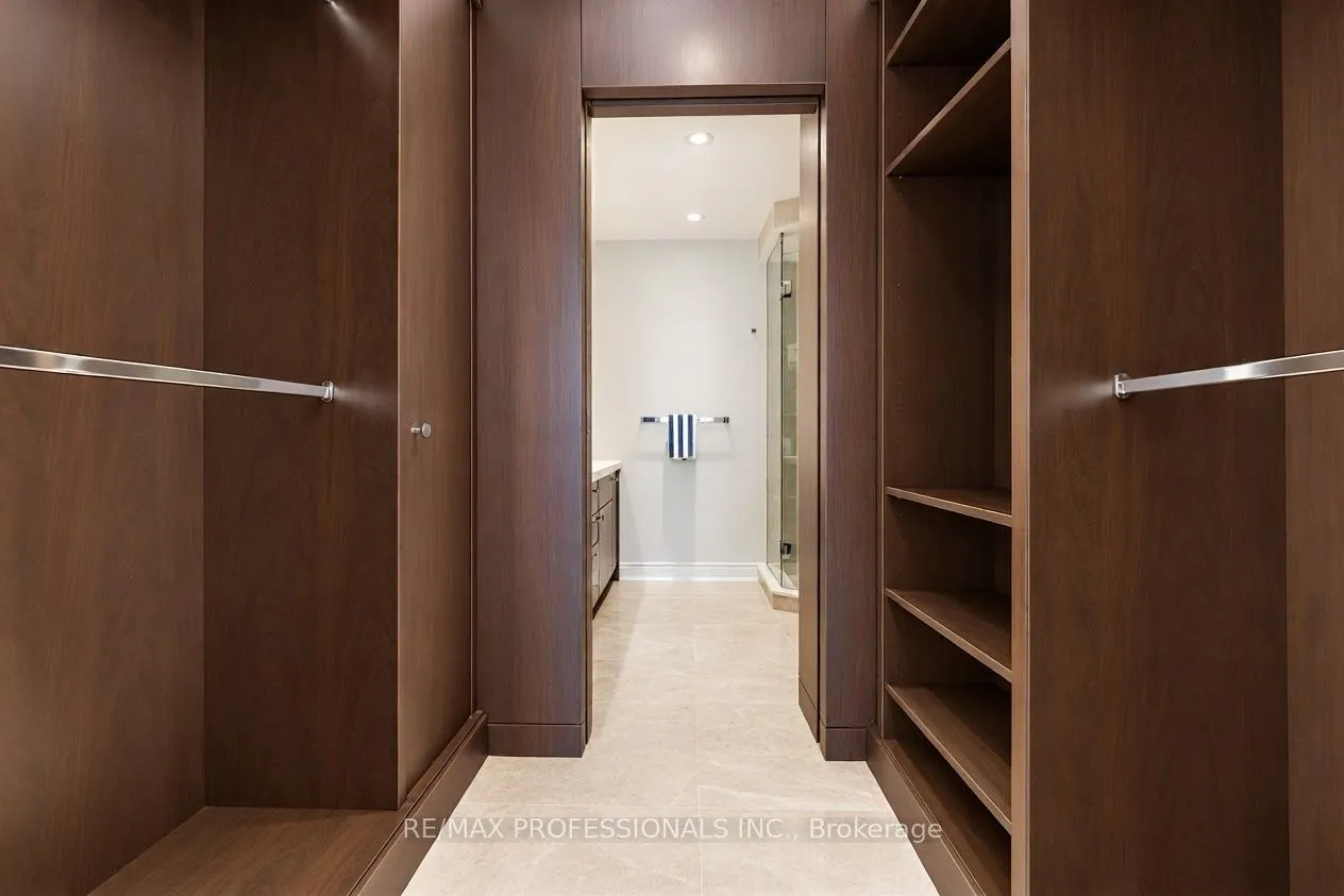 1271 Walden Circle #304