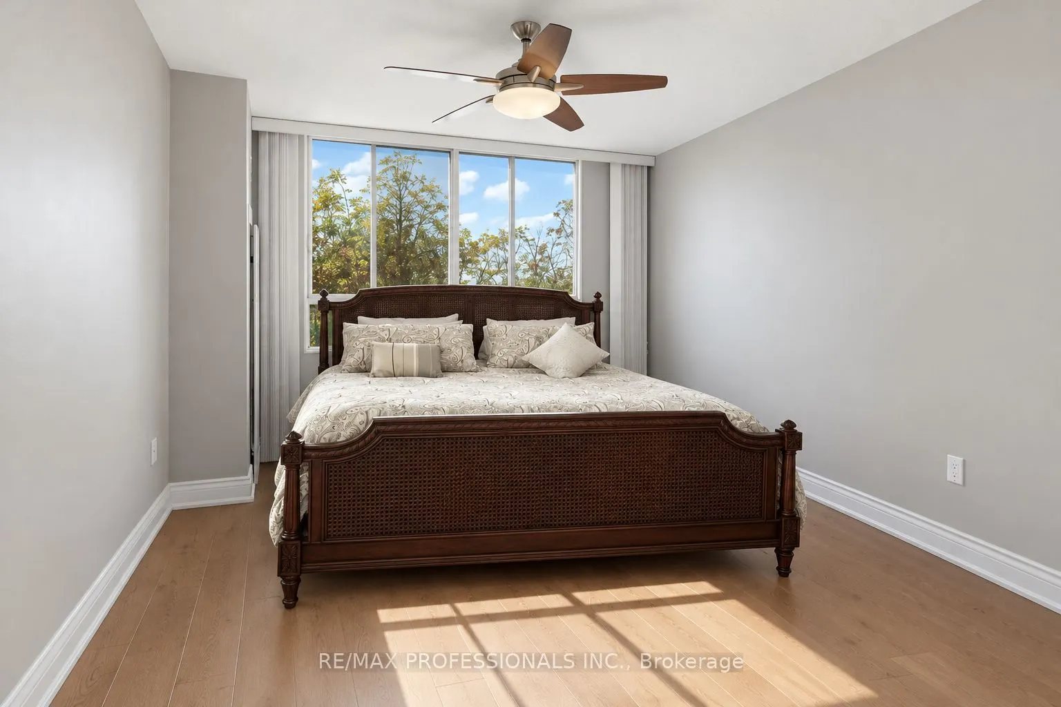 1271 Walden Circle #304