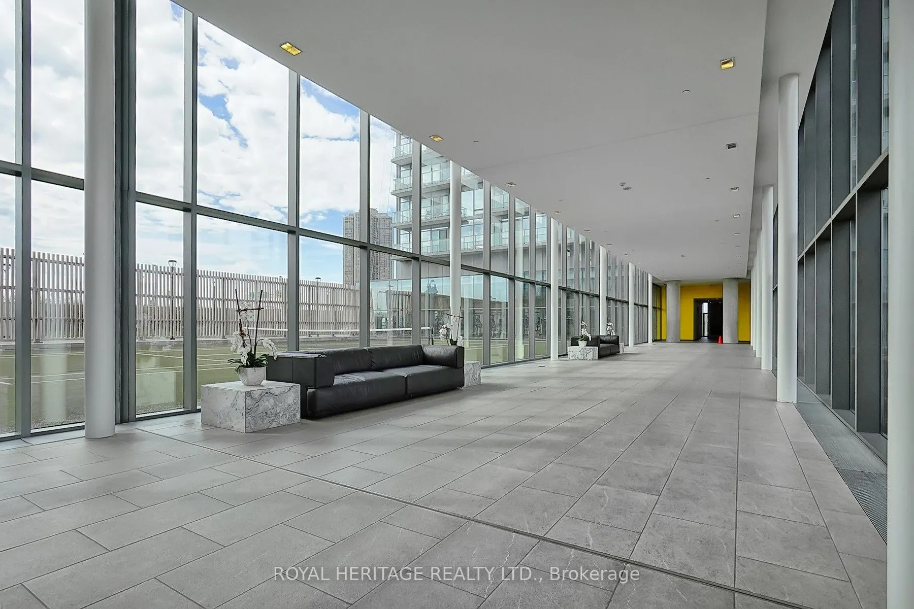 105 Queensway Avenue #1216