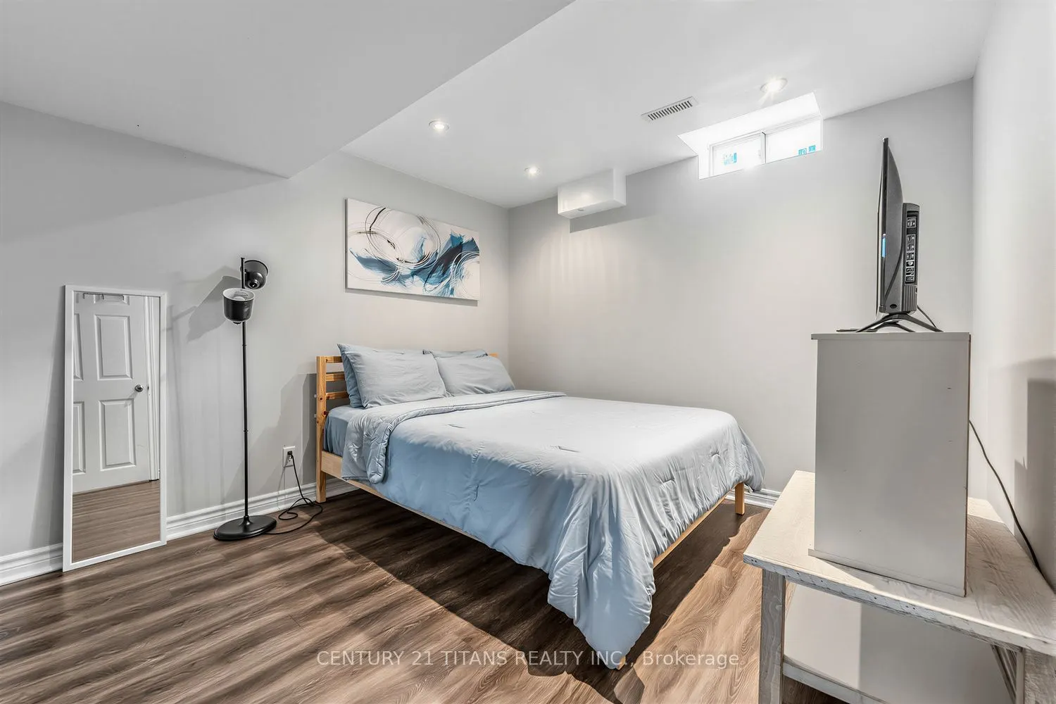 3489 Beau Rivage Crescent