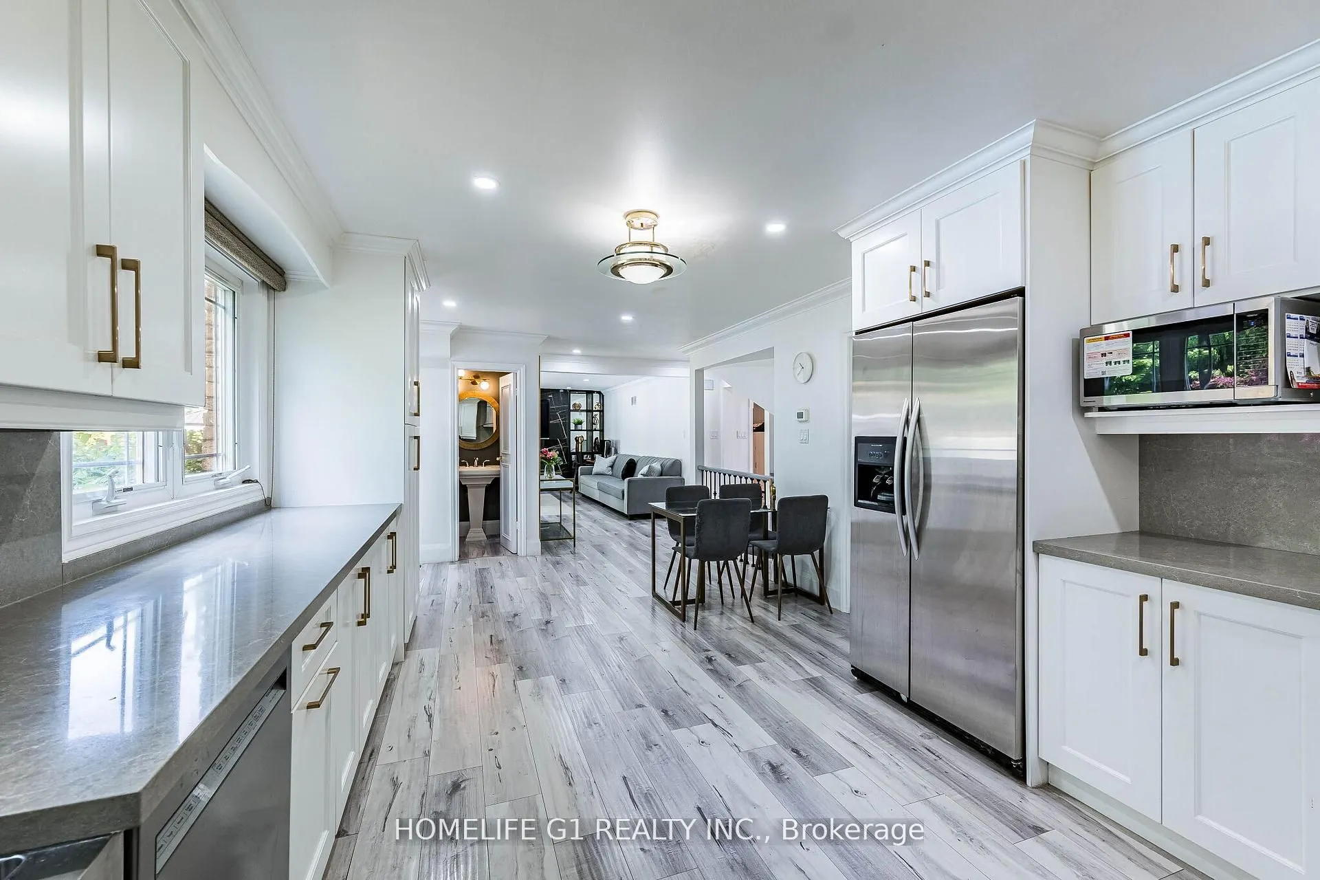 17 Crescent Hill Drive S