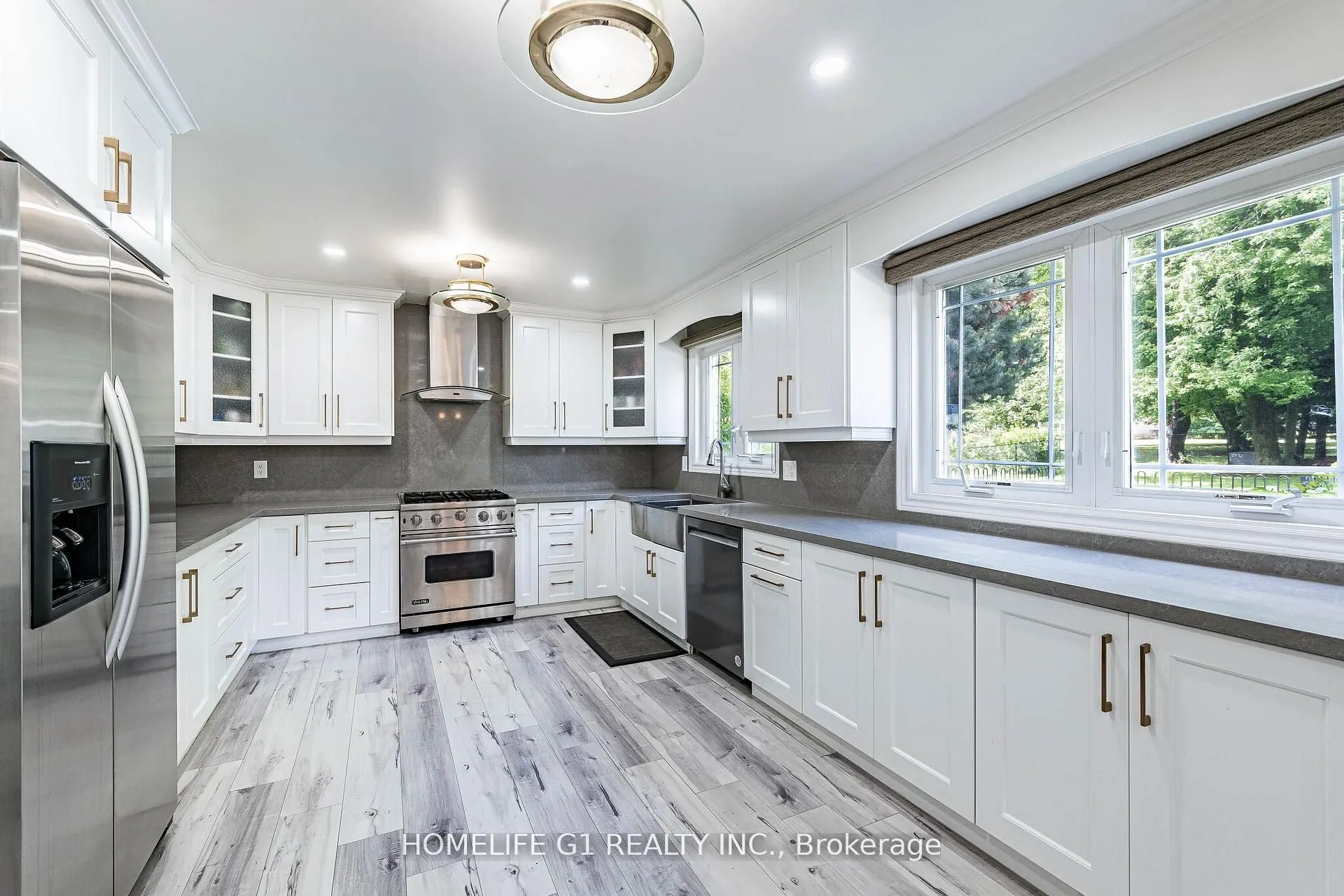 17 Crescent Hill Drive S