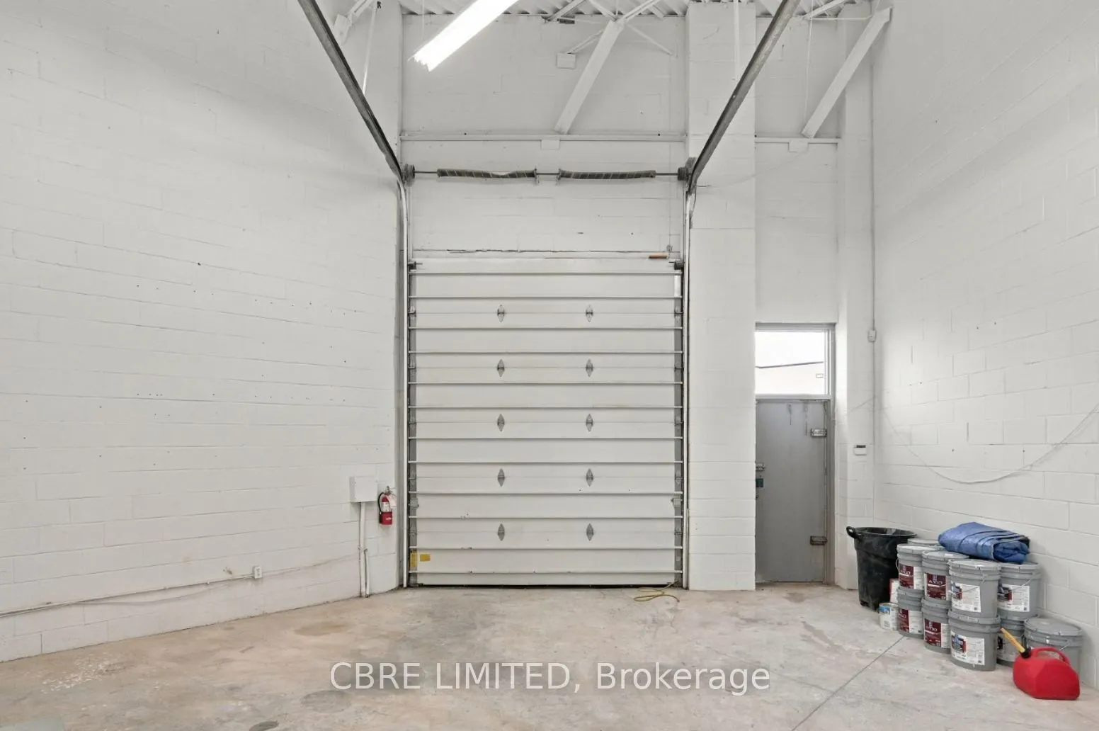760 Pacific Road #25-27