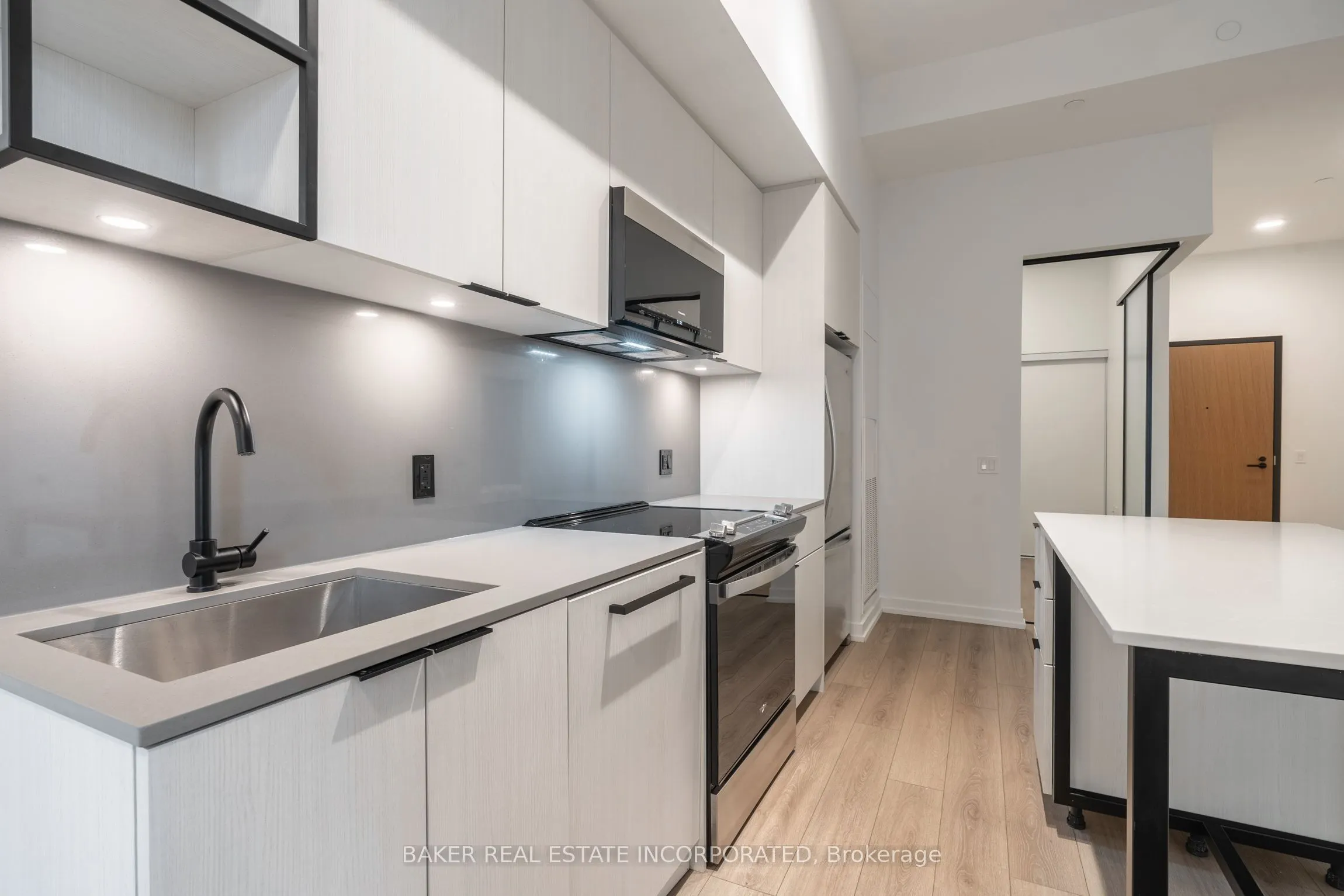 740 Dupont Street #208