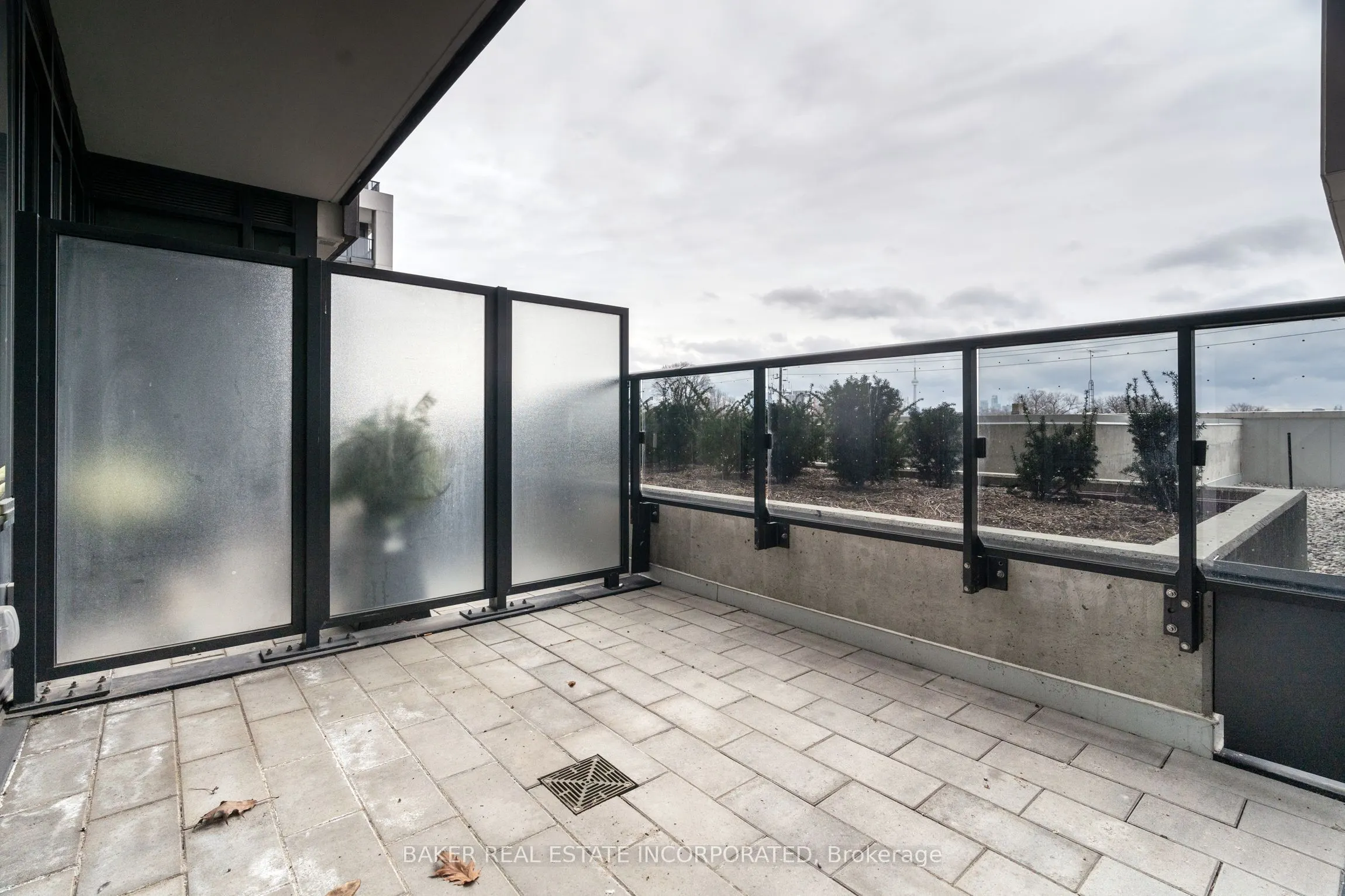 740 Dupont Street #208