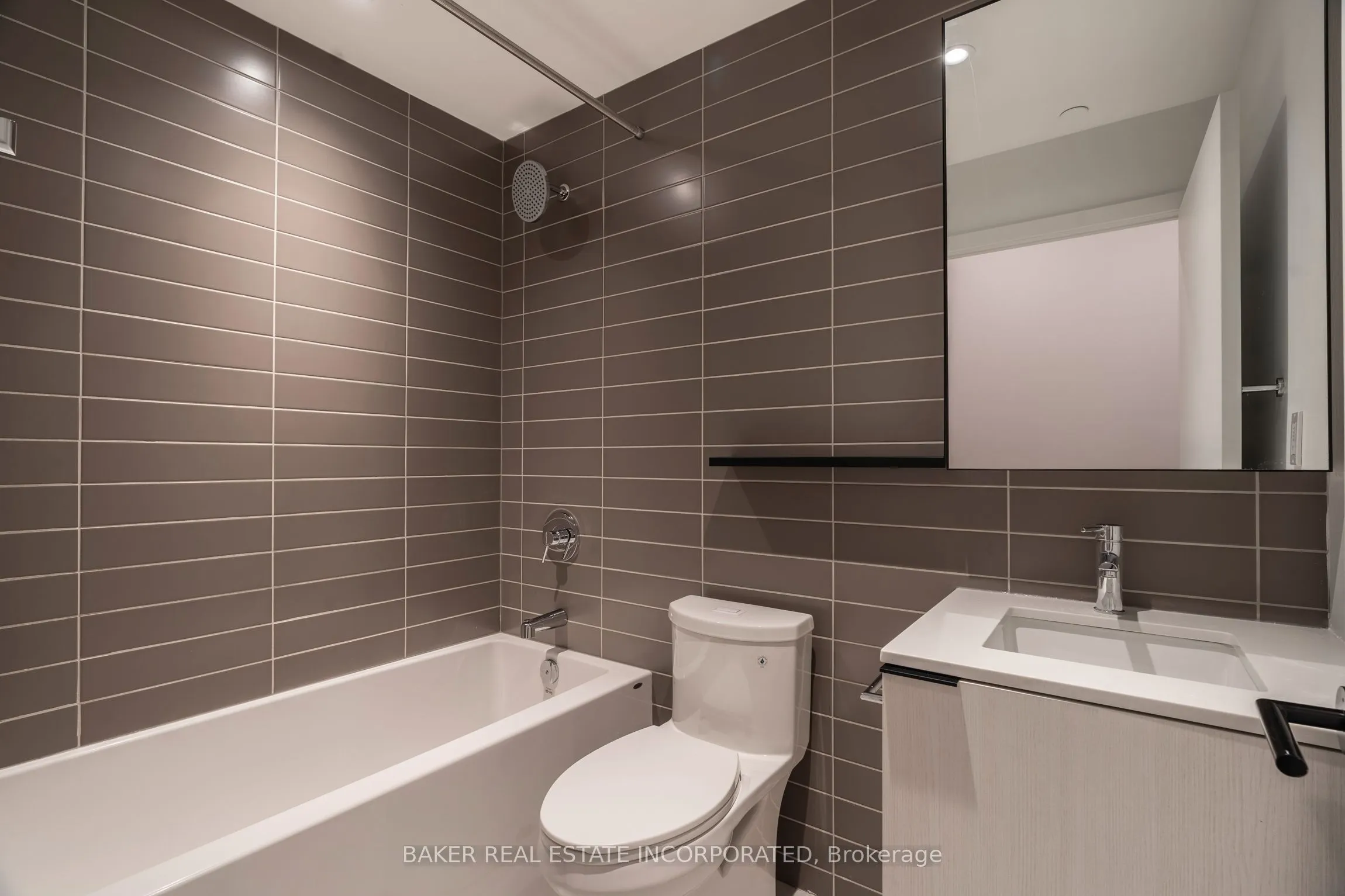 740 Dupont Street #208