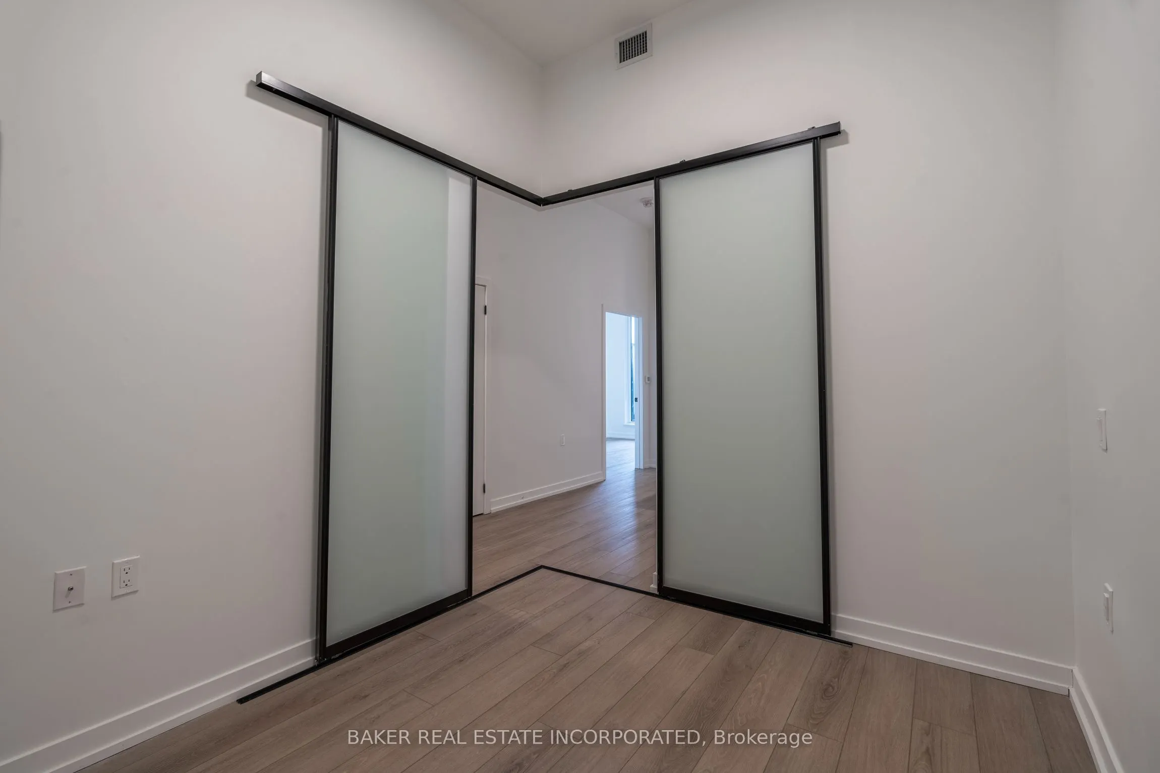 740 Dupont Street #208