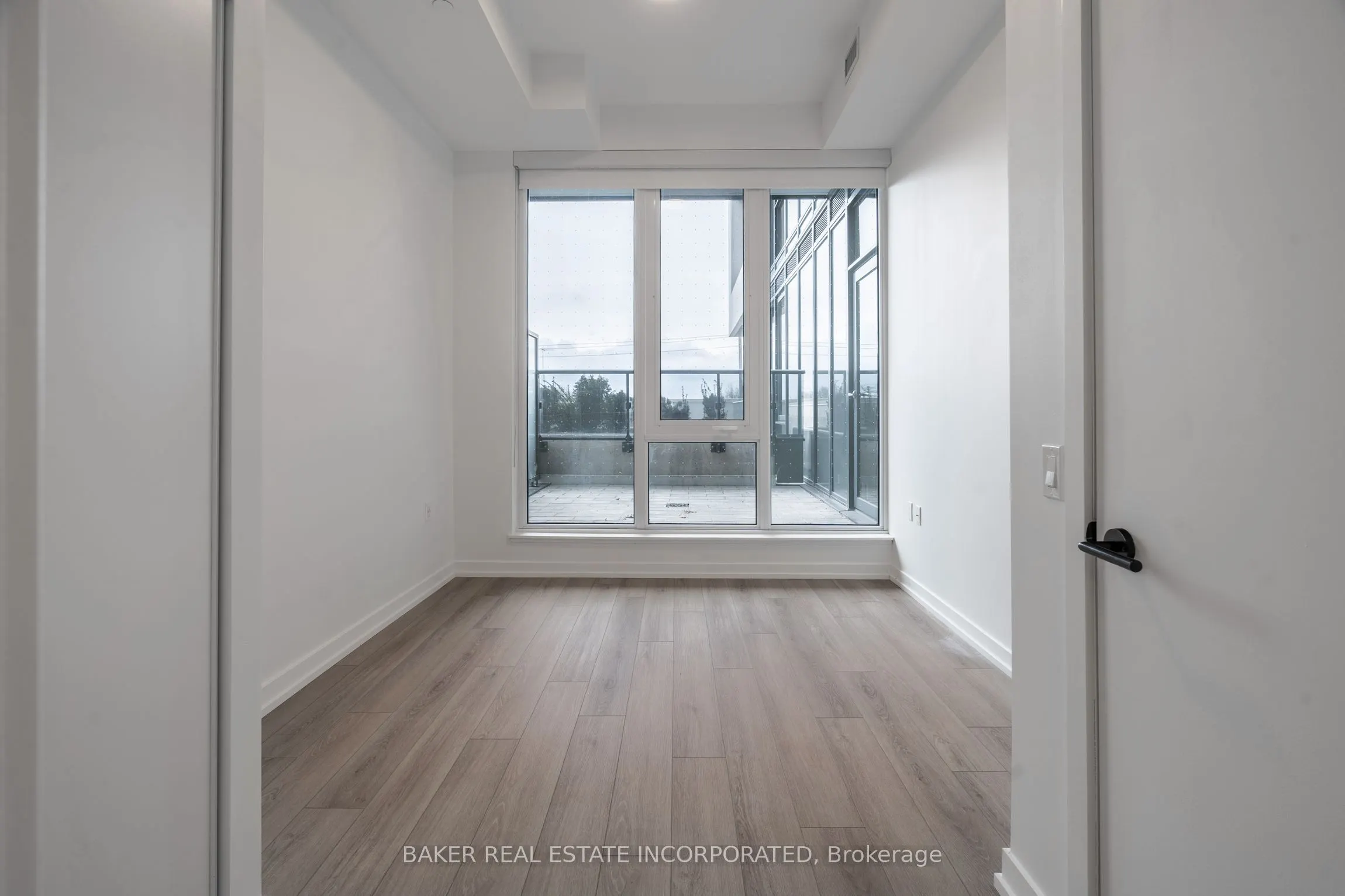 740 Dupont Street #208