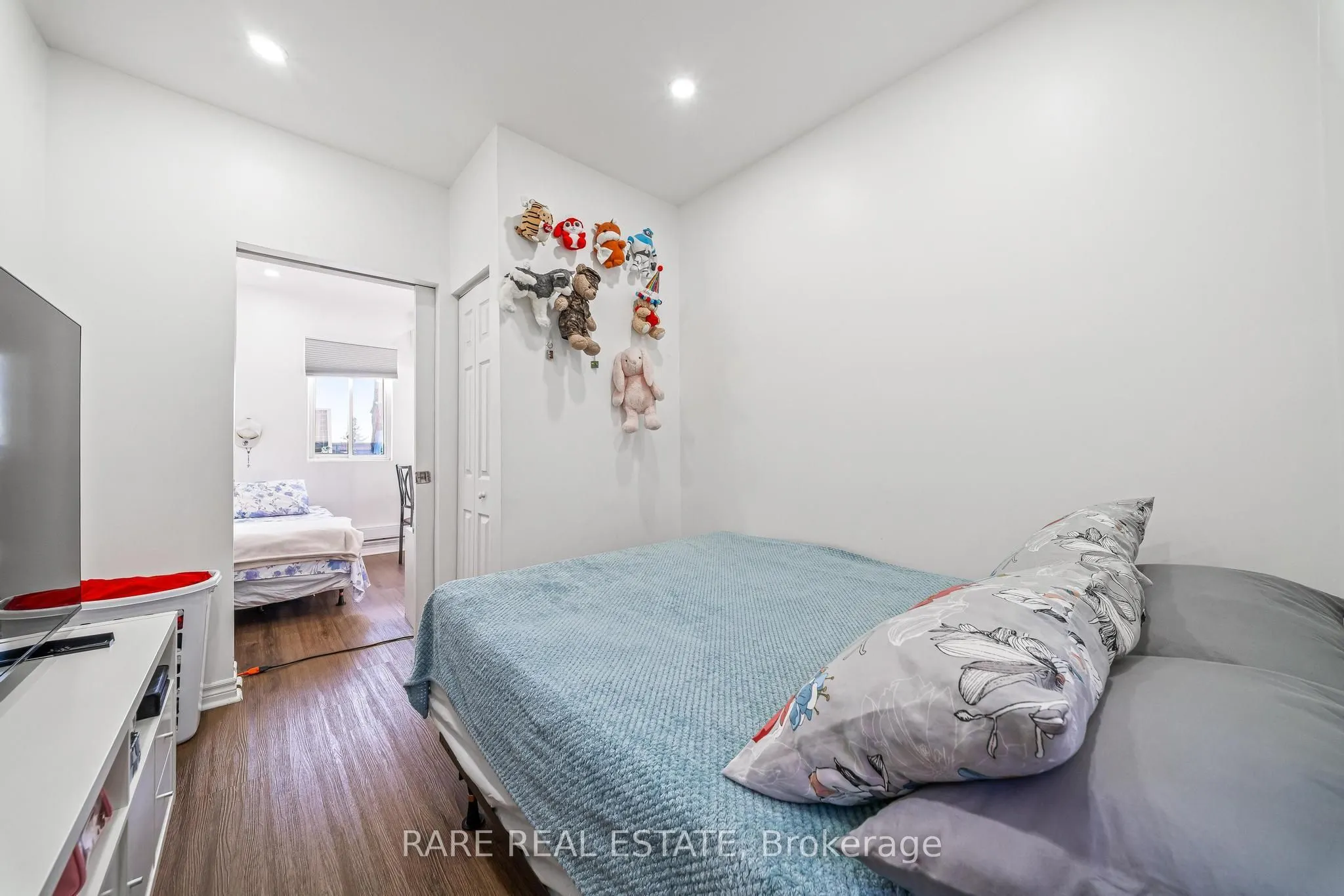 167 Dynevor Road #4