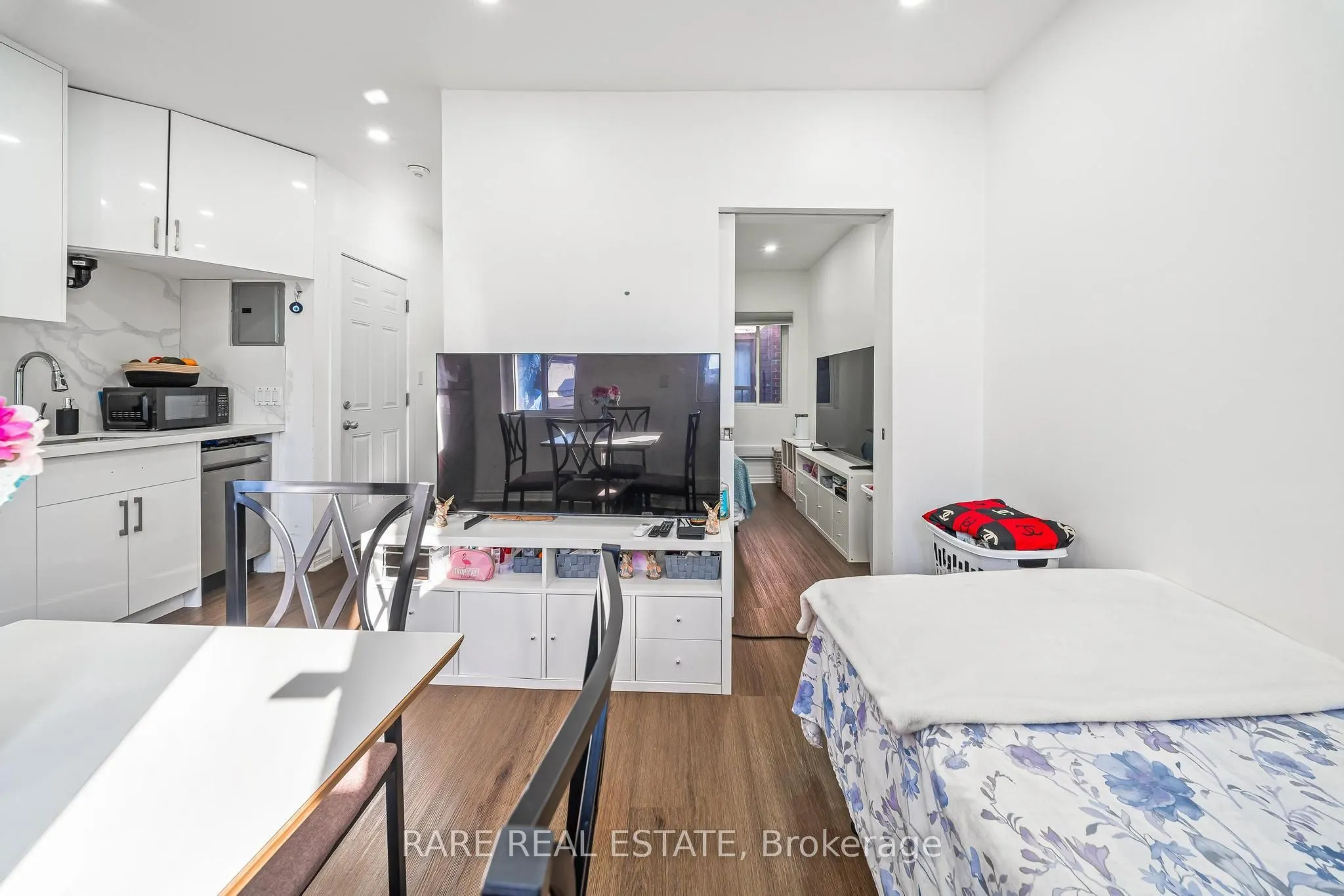 167 Dynevor Road #4