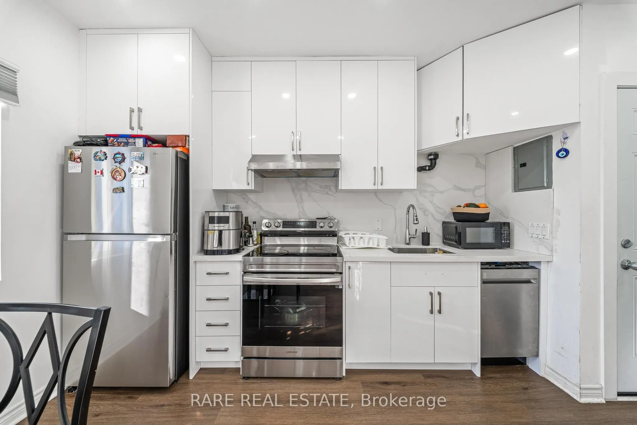 167 Dynevor Road #4
