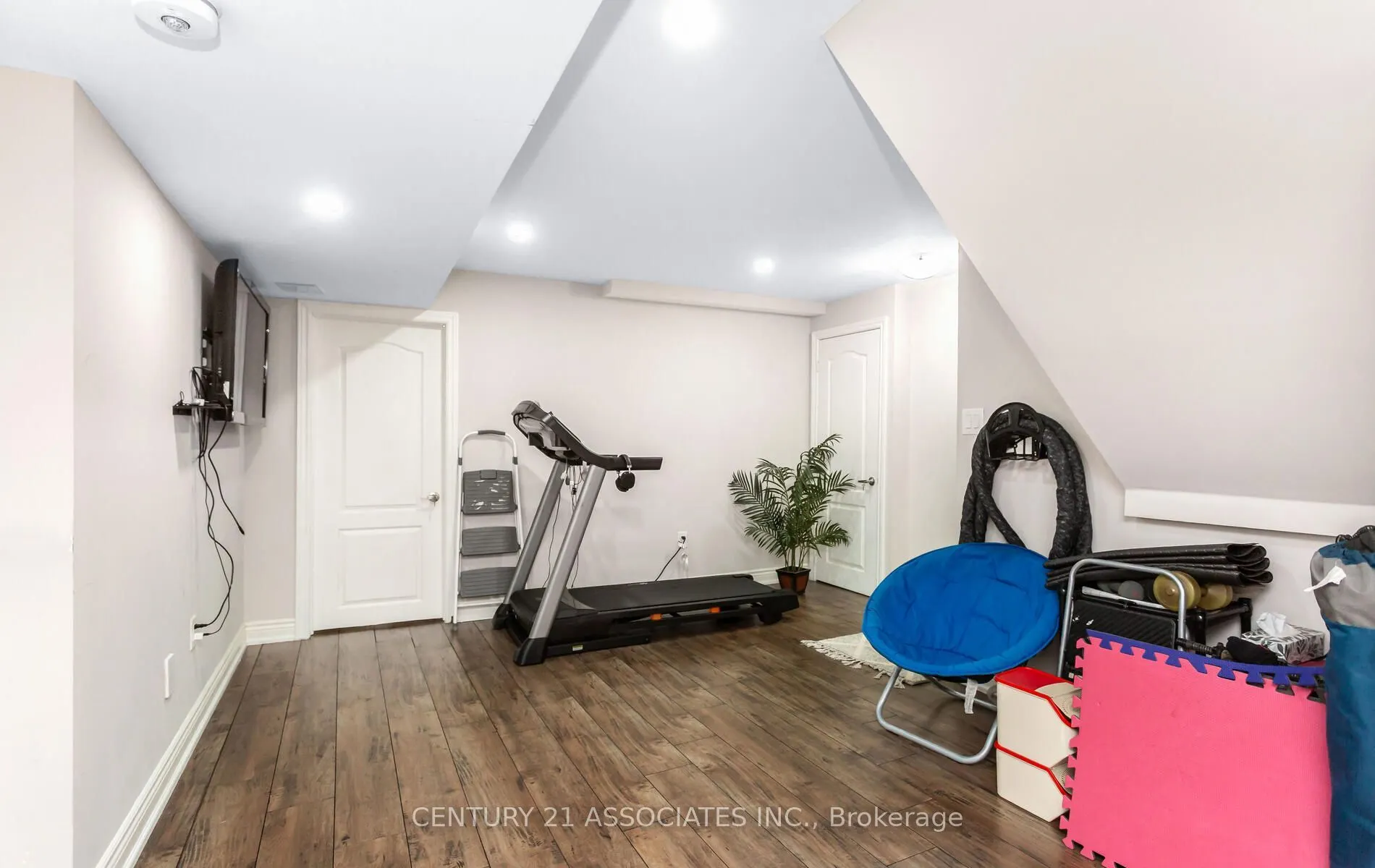 998 Vickerman Way #Basement