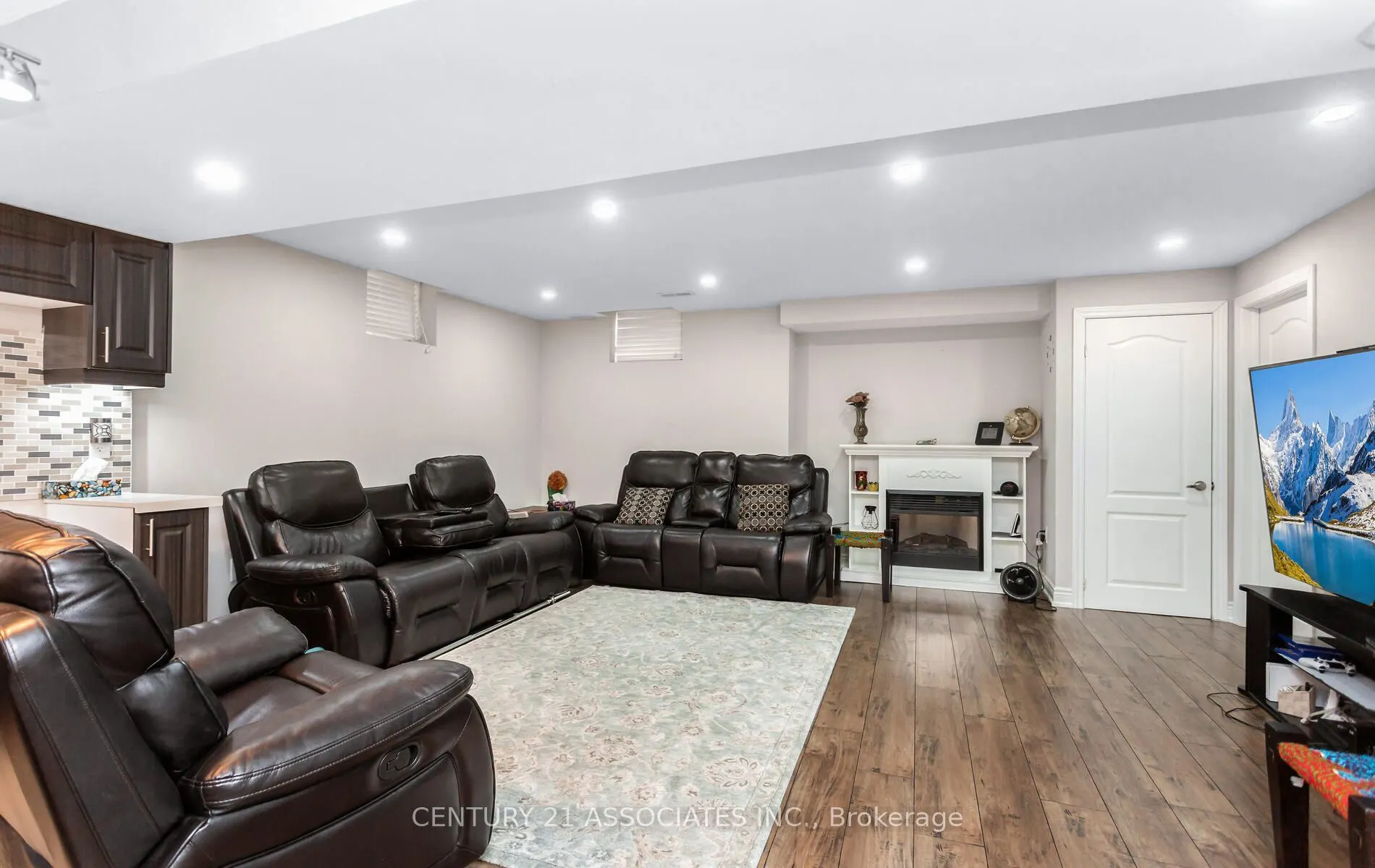 998 Vickerman Way #Basement