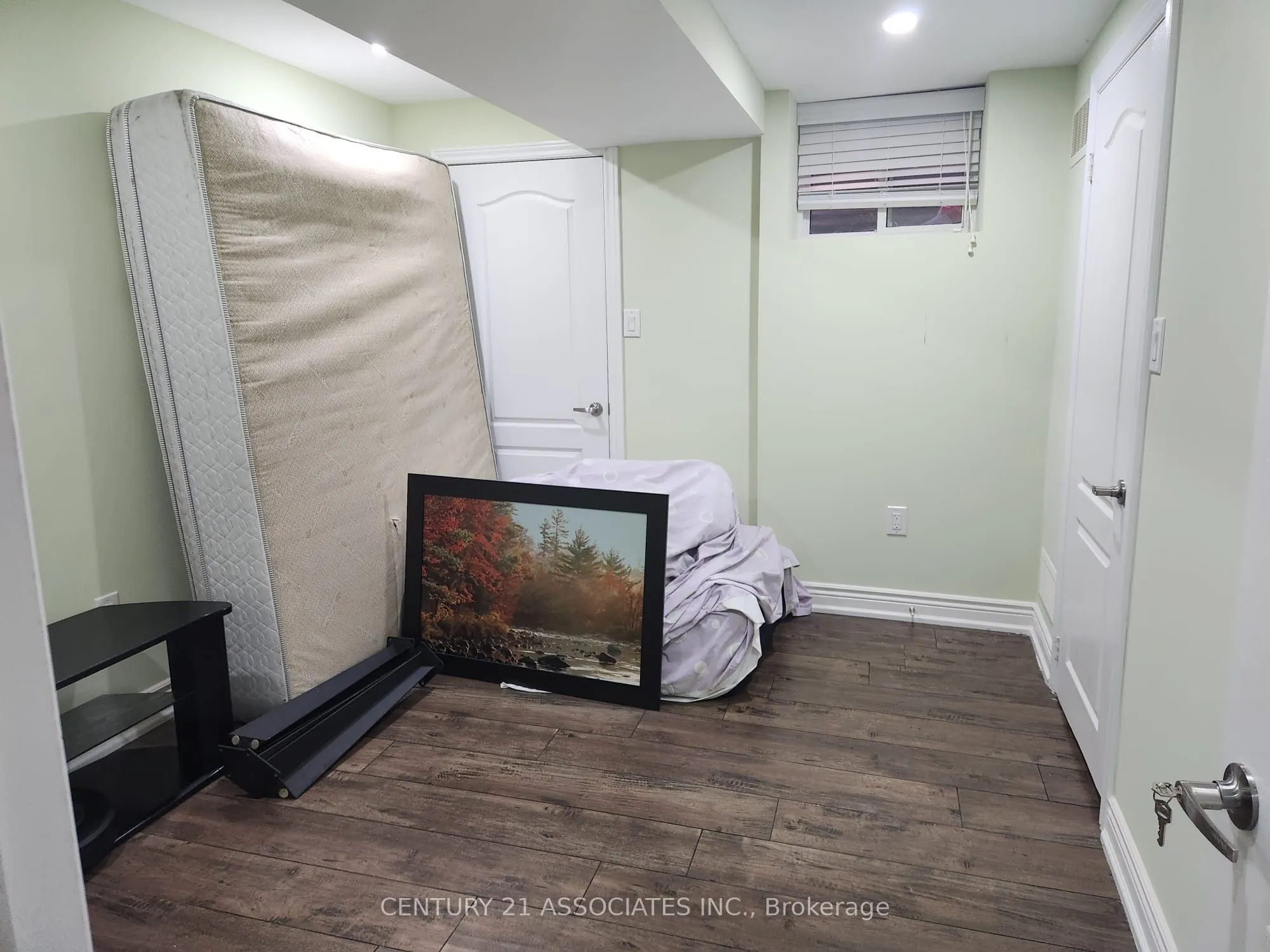 998 Vickerman Way #Basement
