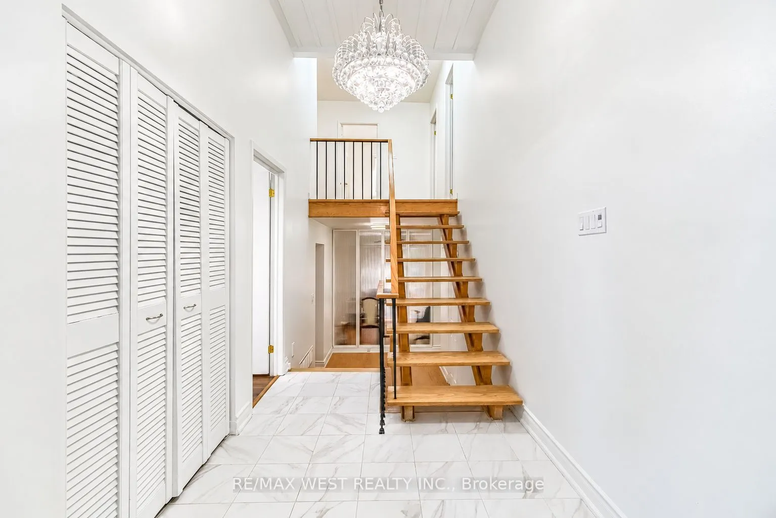 42 Masseygrove Crescent