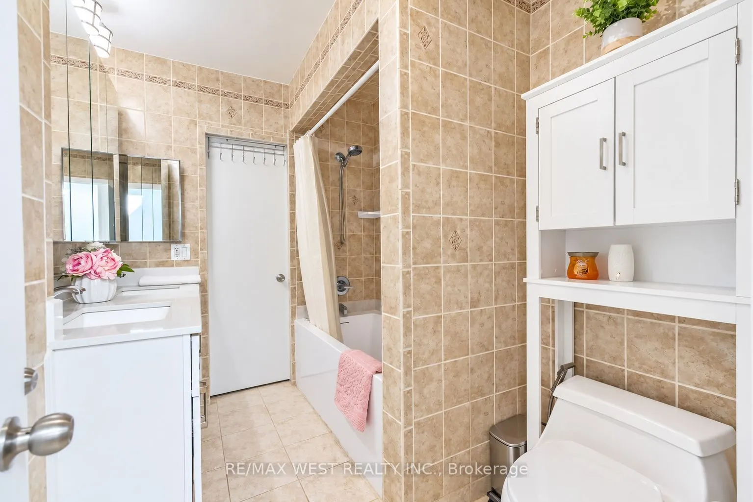42 Masseygrove Crescent