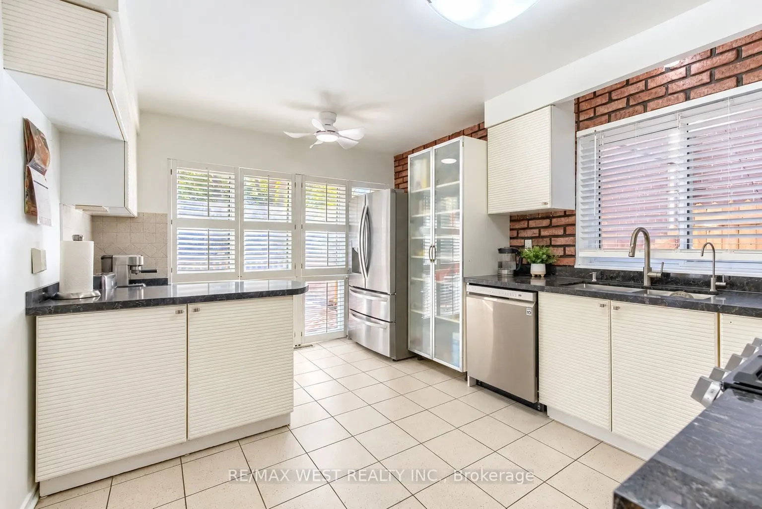 42 Masseygrove Crescent