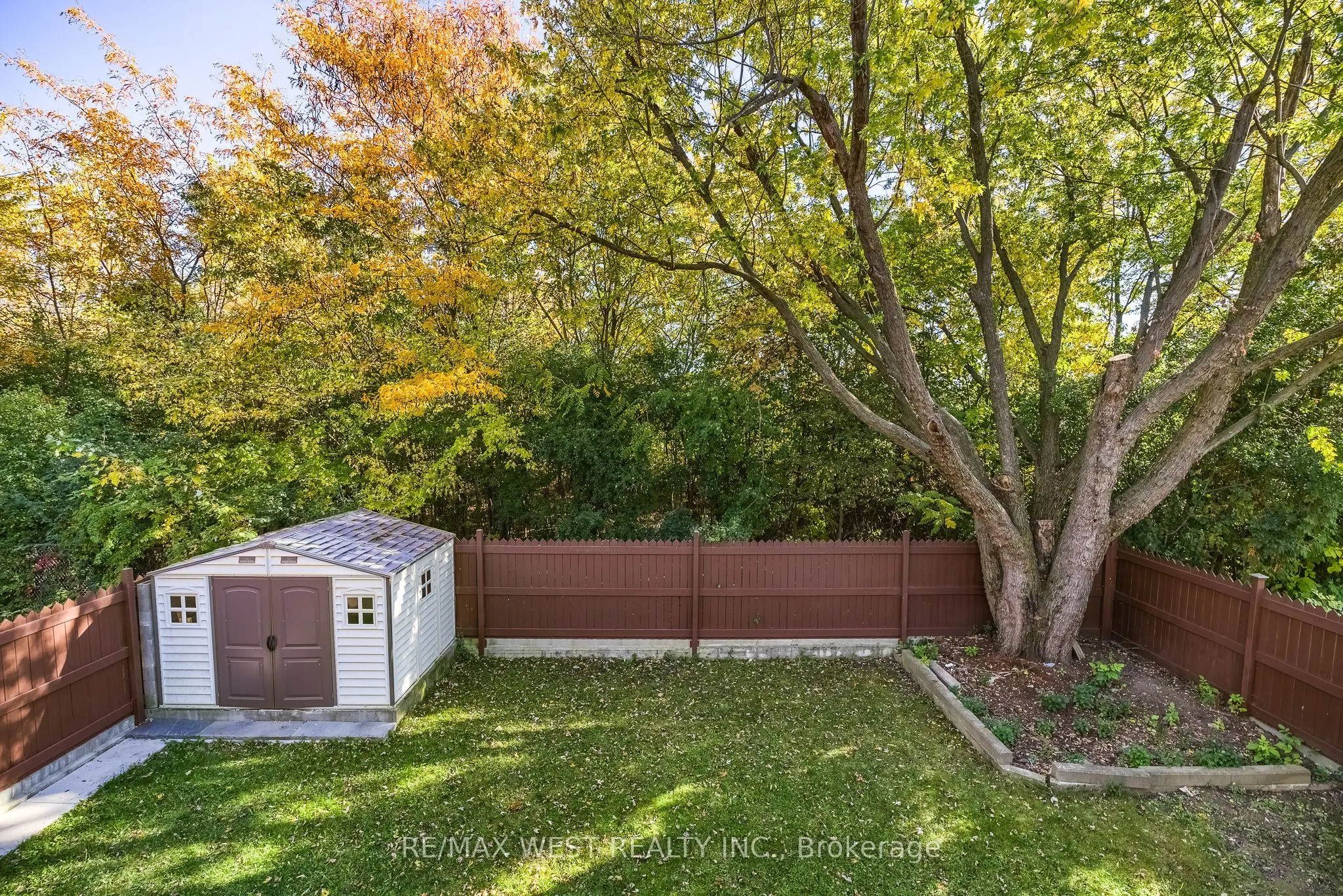 42 Masseygrove Crescent