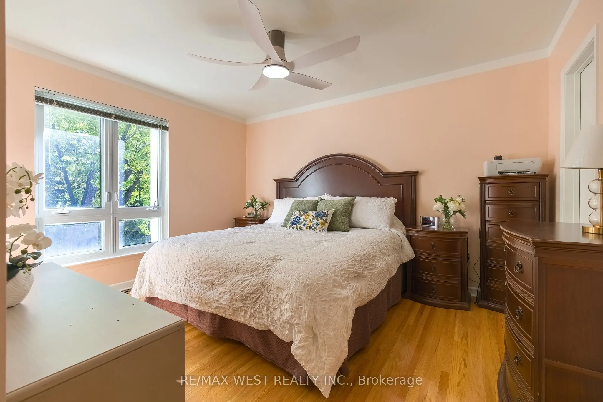 42 Masseygrove Crescent