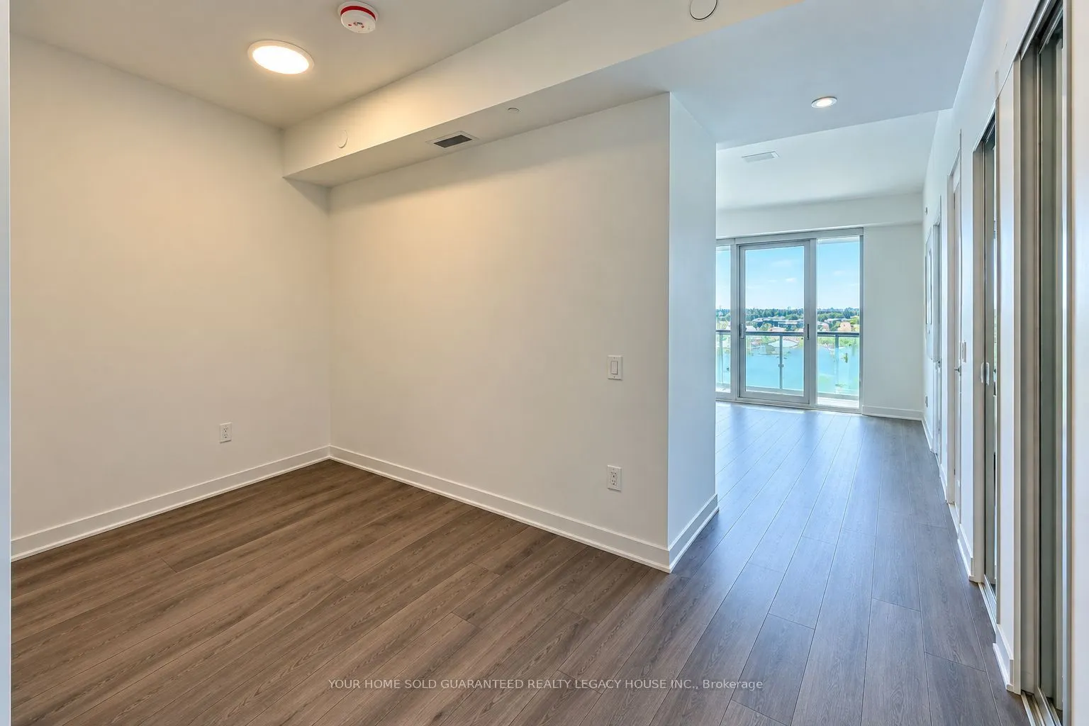 15 Skyridge Drive #406