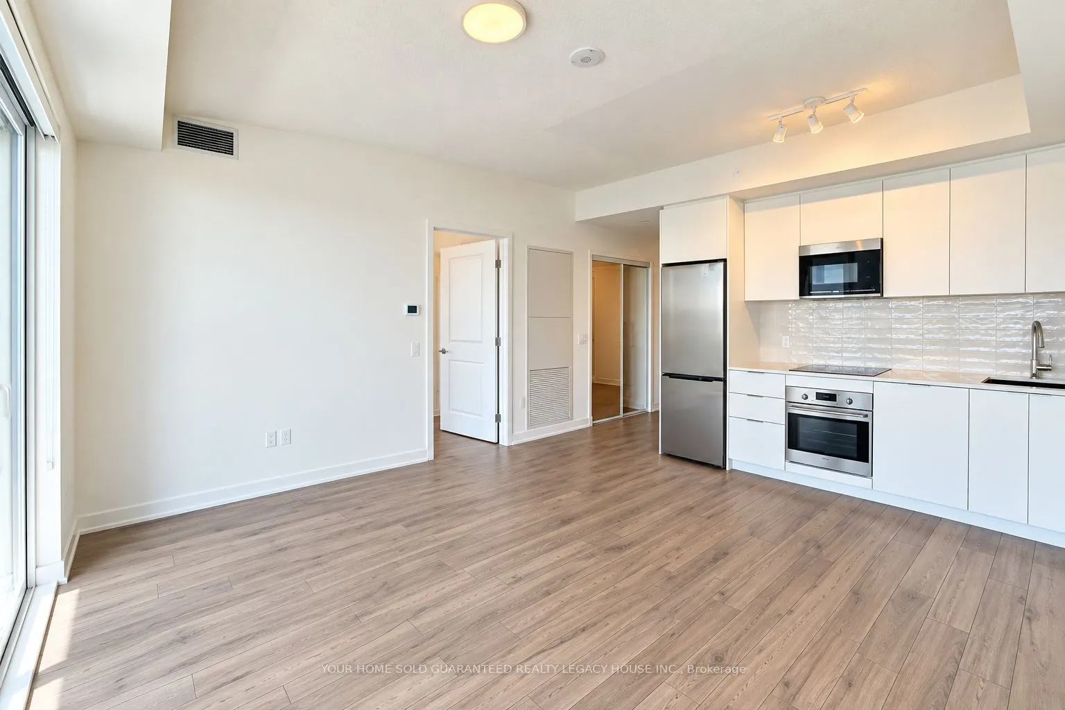 15 Skyridge Drive #406