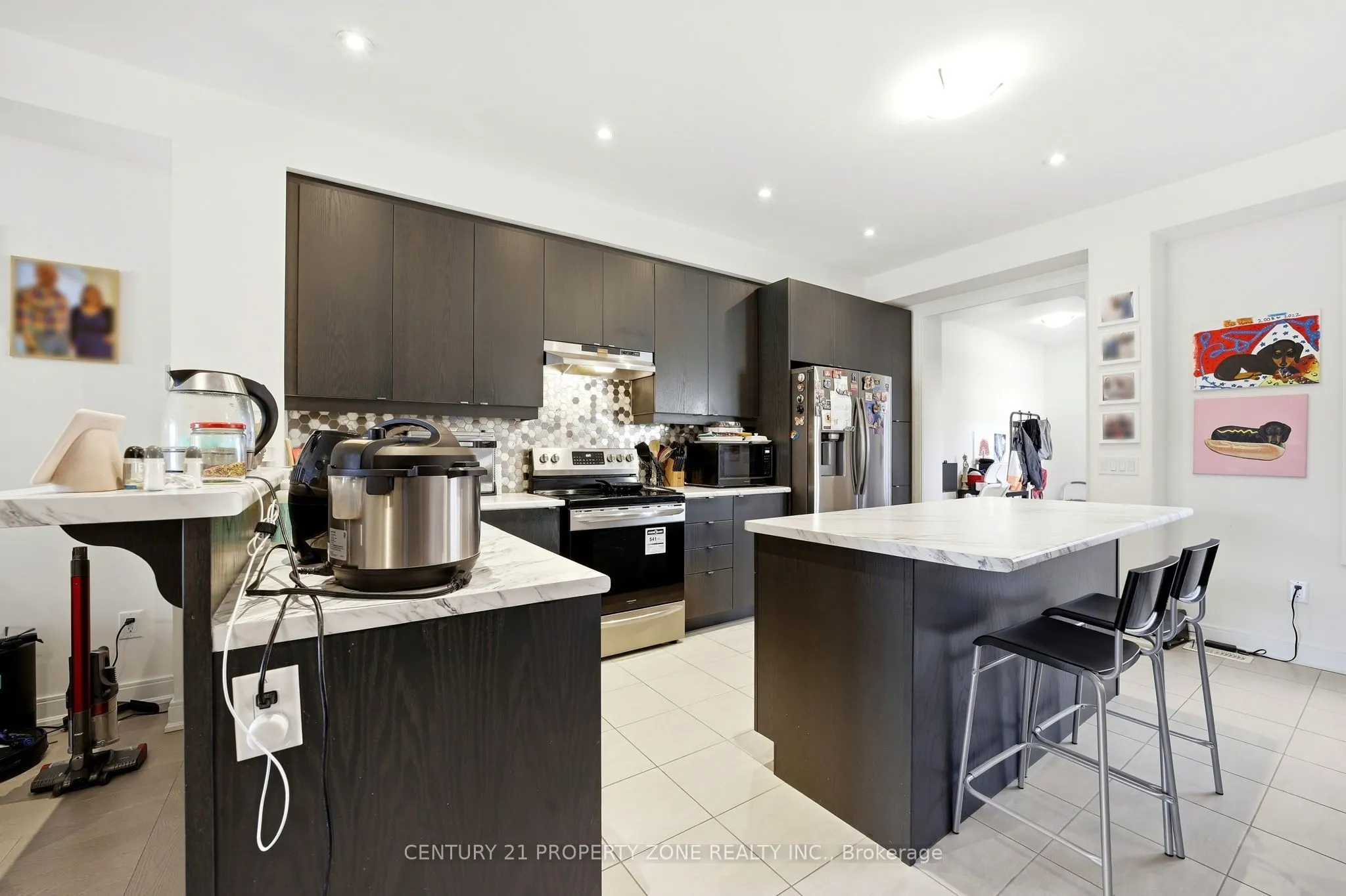 100 Pearman Crescent