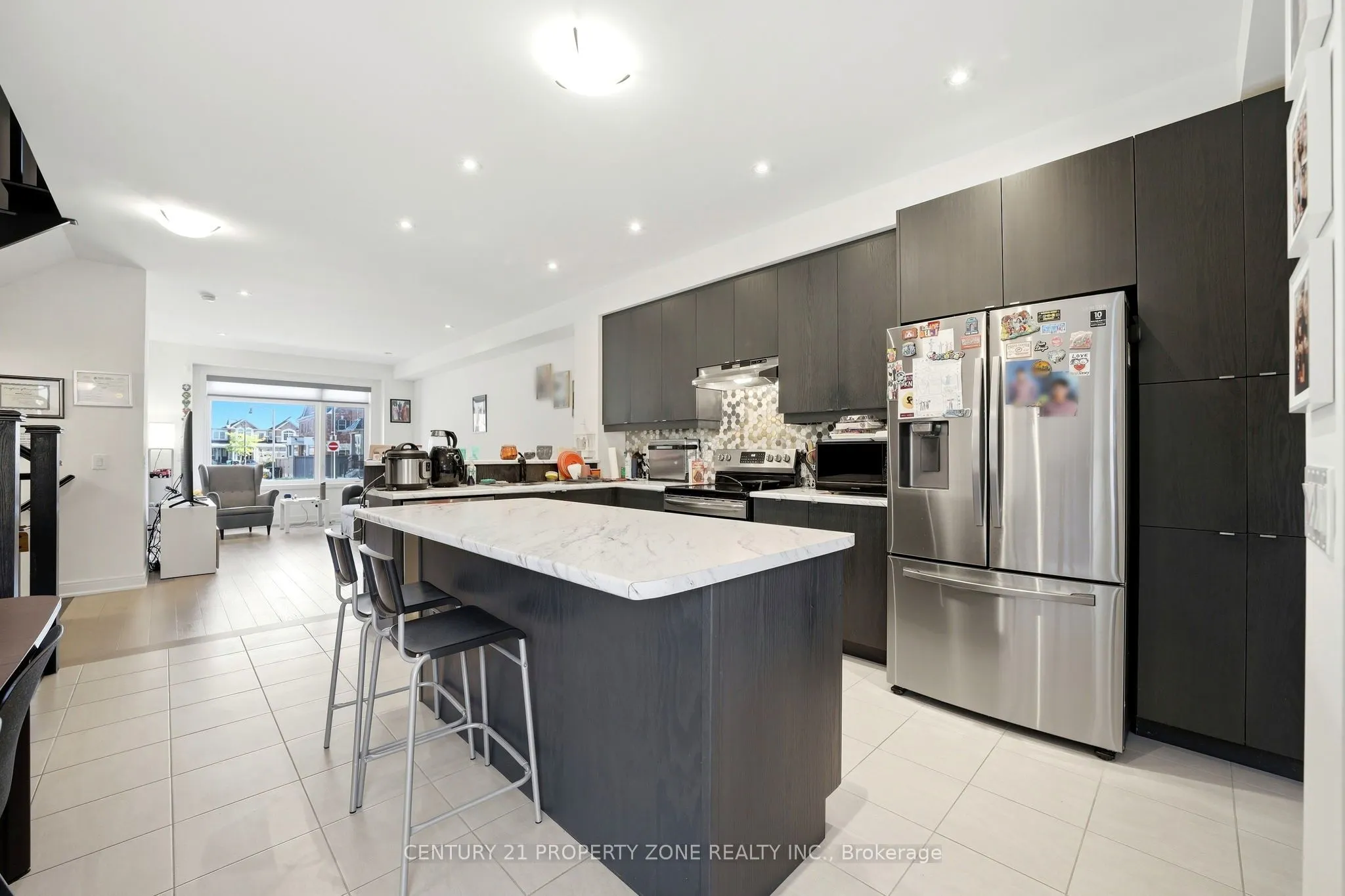 100 Pearman Crescent